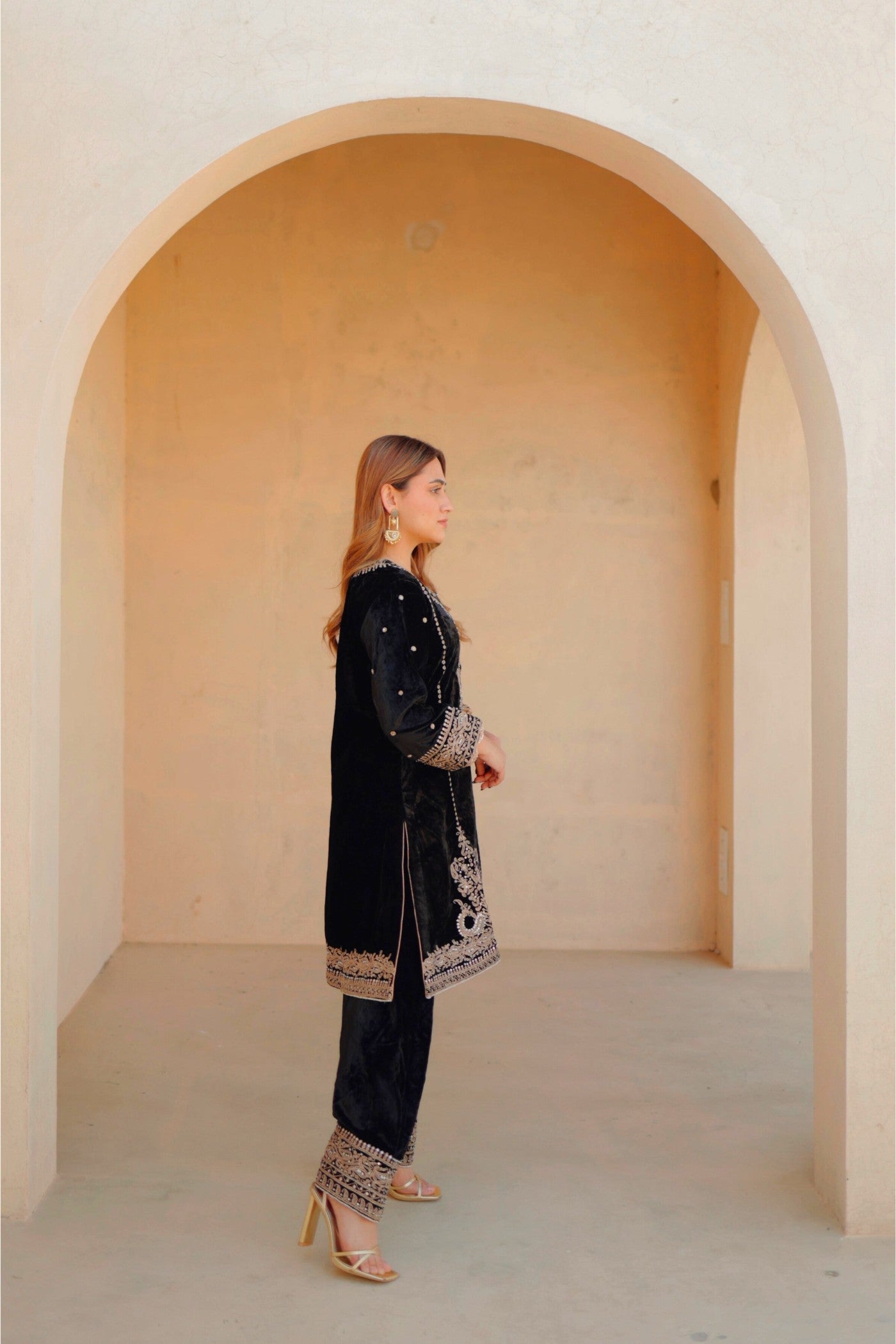 Ayat - Black Silk Velvet Short Kurta with Salwar (LXRTS)