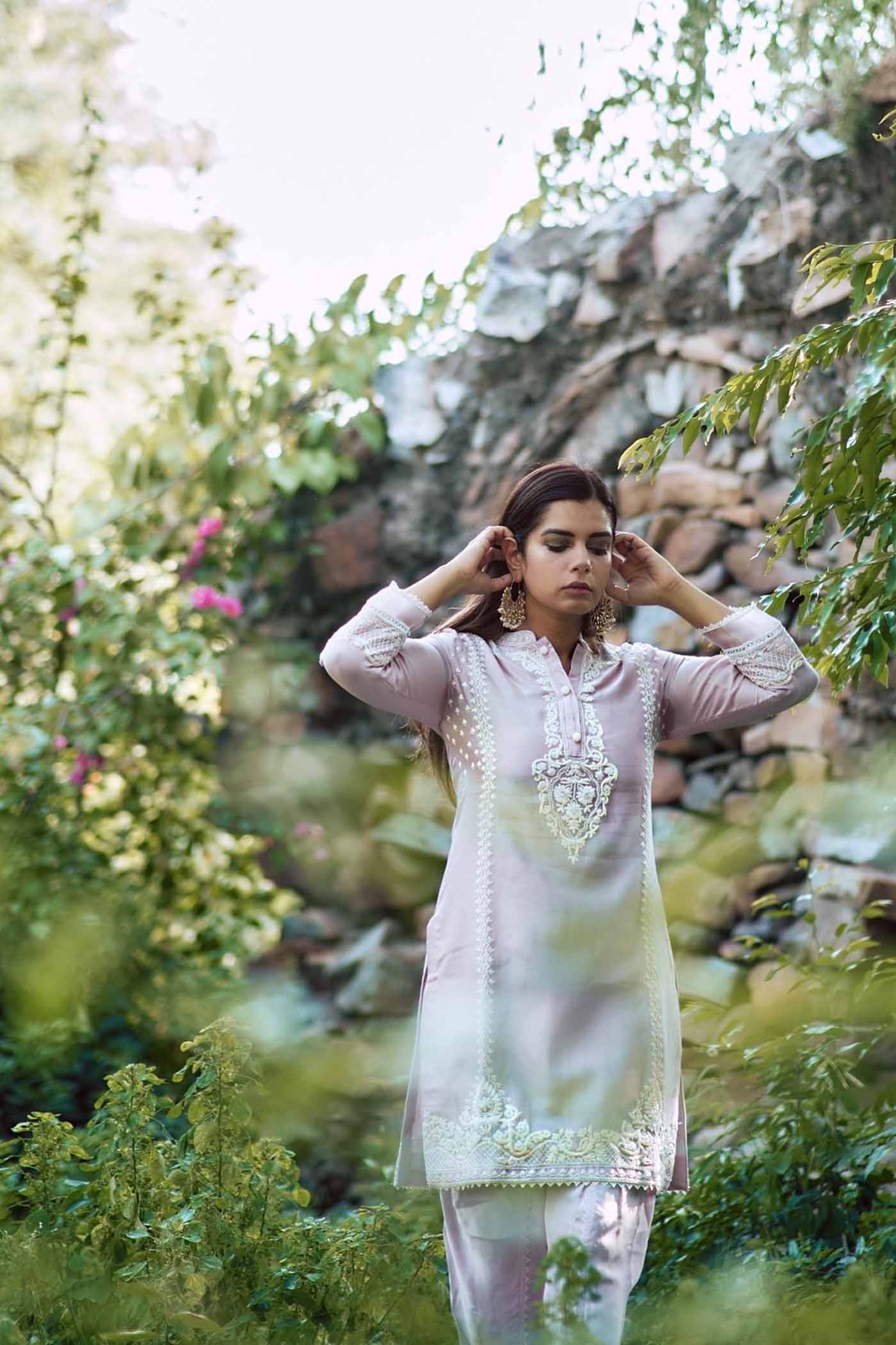 Pallavi Singh In Ayanna - Frosty green short kurta with dhoti