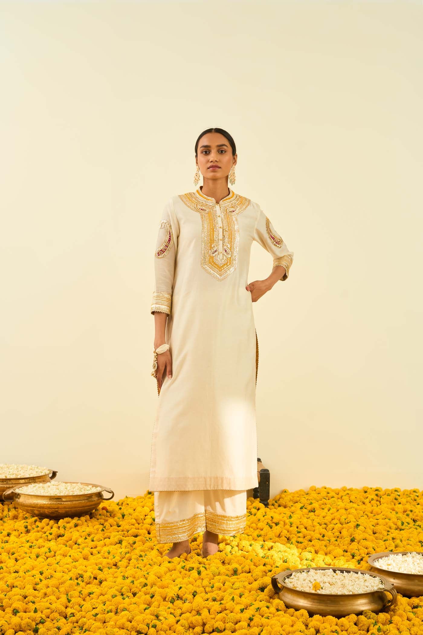 Aliyah- Daisy Ivory straight long kurta with palazzo