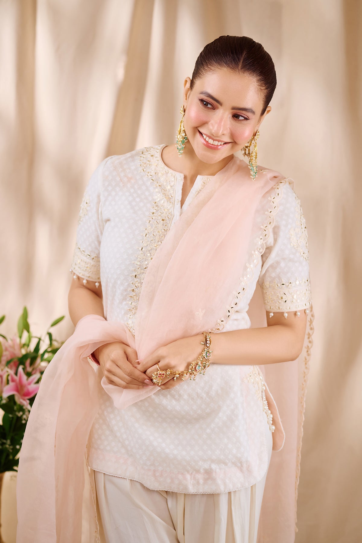 Aamna Sharif In Anaisha -Daisy Ivory Short Kurta With Farshi Salwar