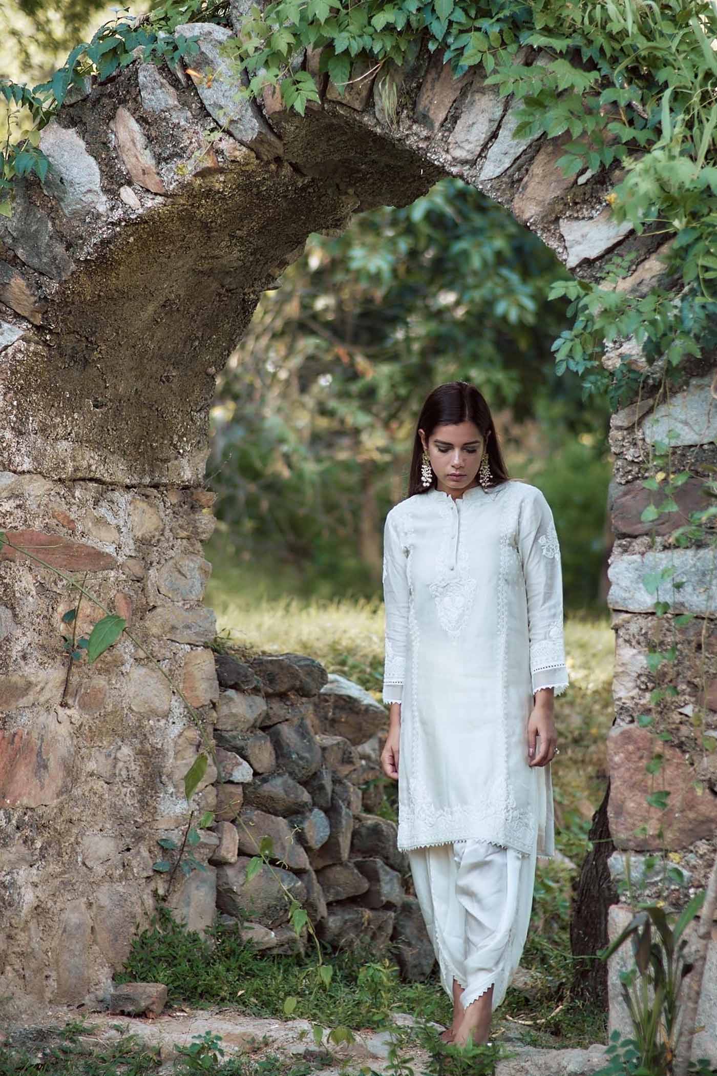 Pallavi Singh In Ayanna - Frosty green short kurta with dhoti