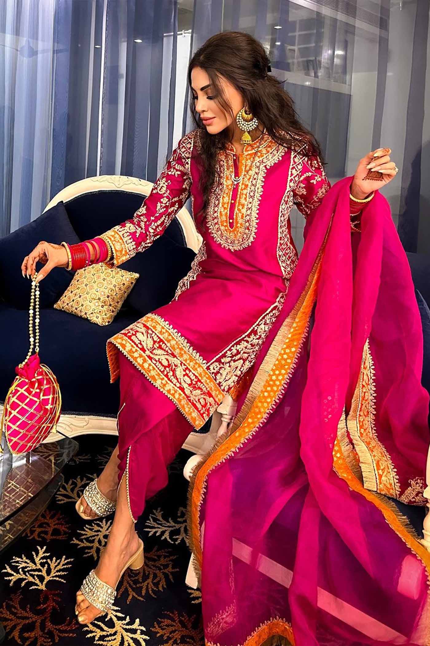 MEHNOOR - HOTPINK KURTA WITH DHOTI