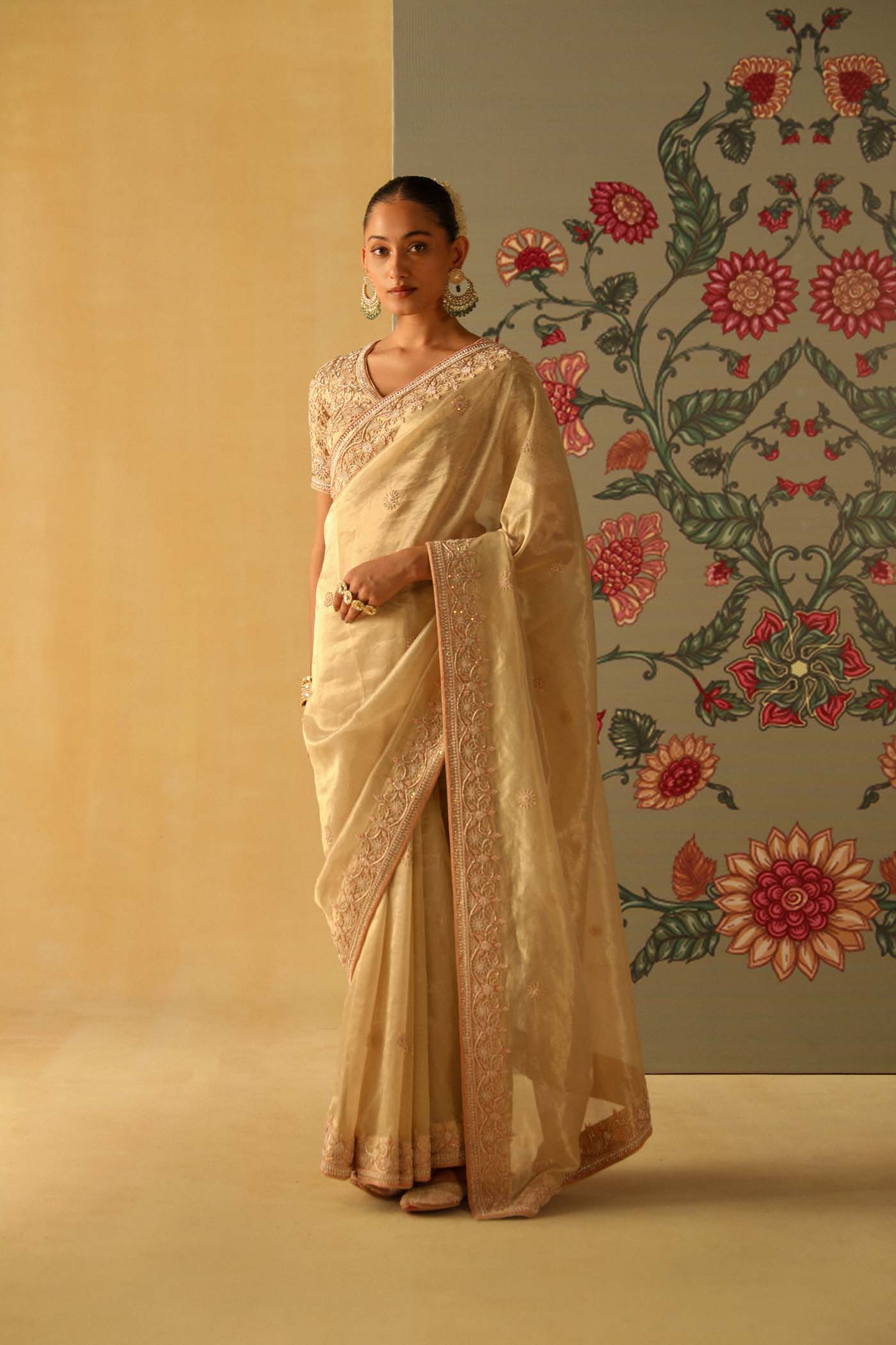 Saraa - Gold Tissue Saree Set