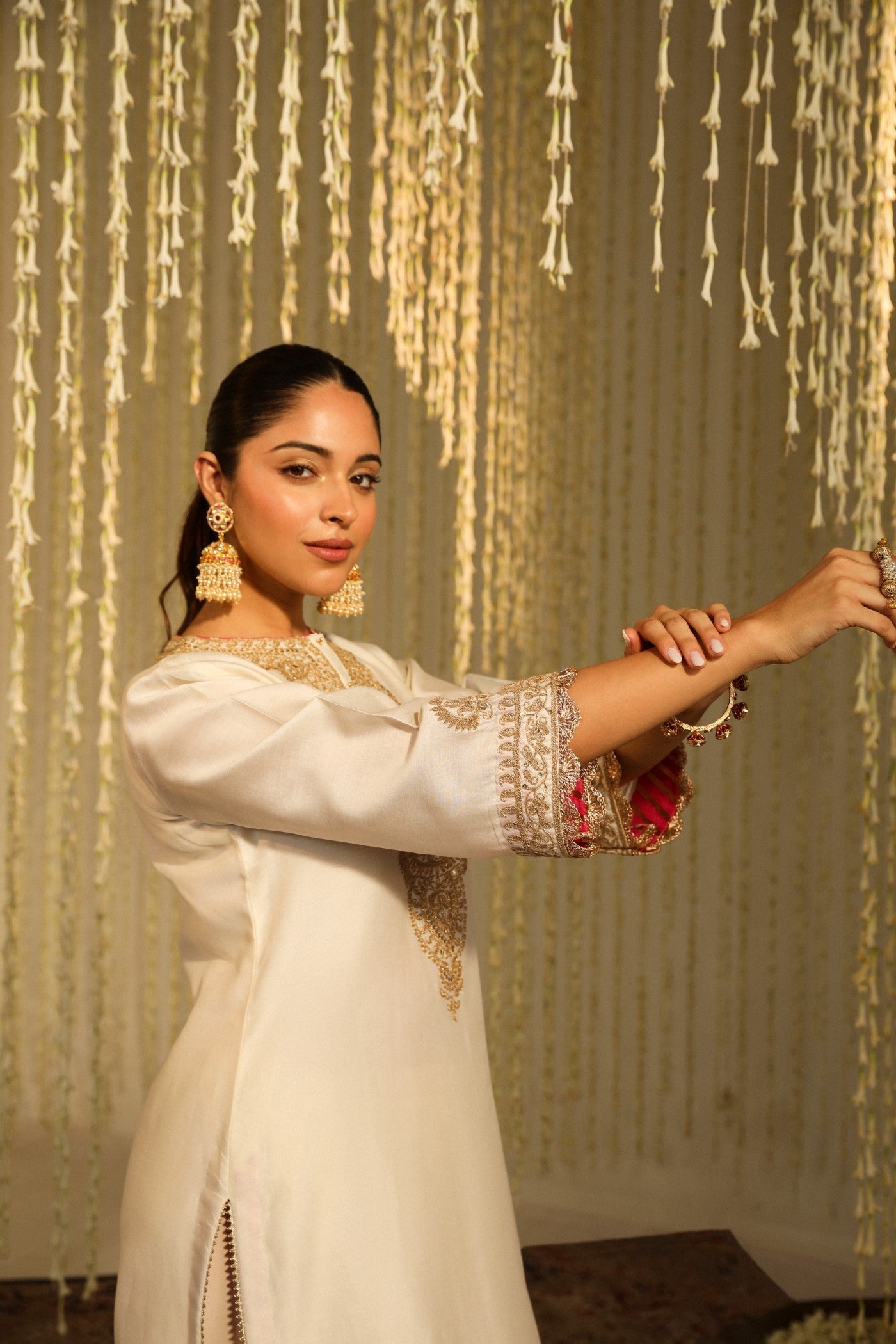 ENISA - DAISY IVORY KURTA WITH DHOTI (LXRTS)