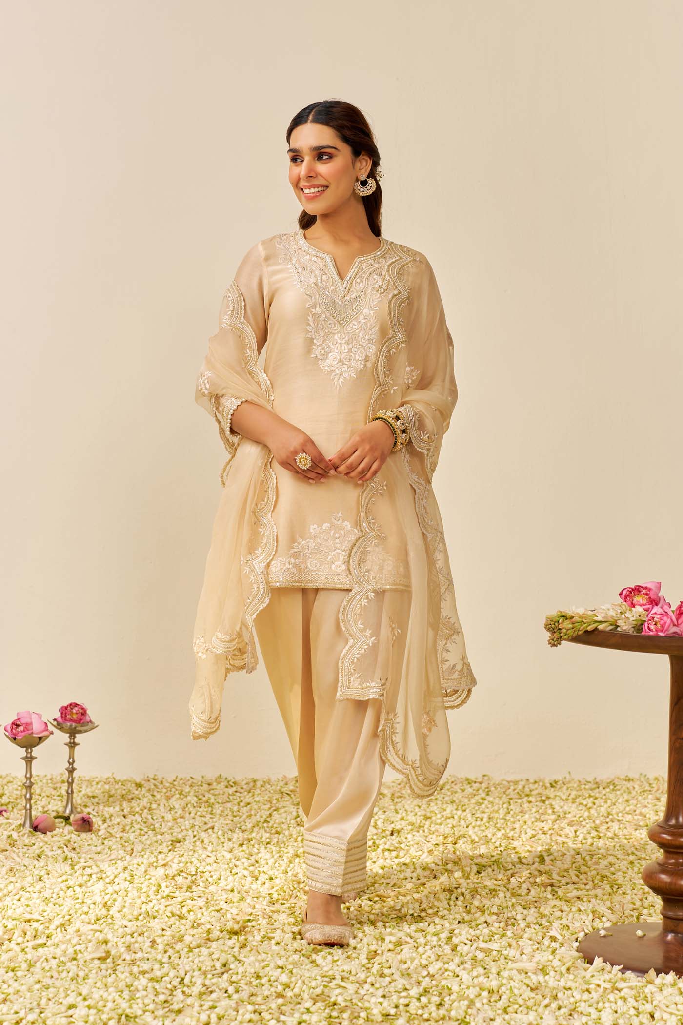 HANIYA SHORT KURTI WITH SALWAR
