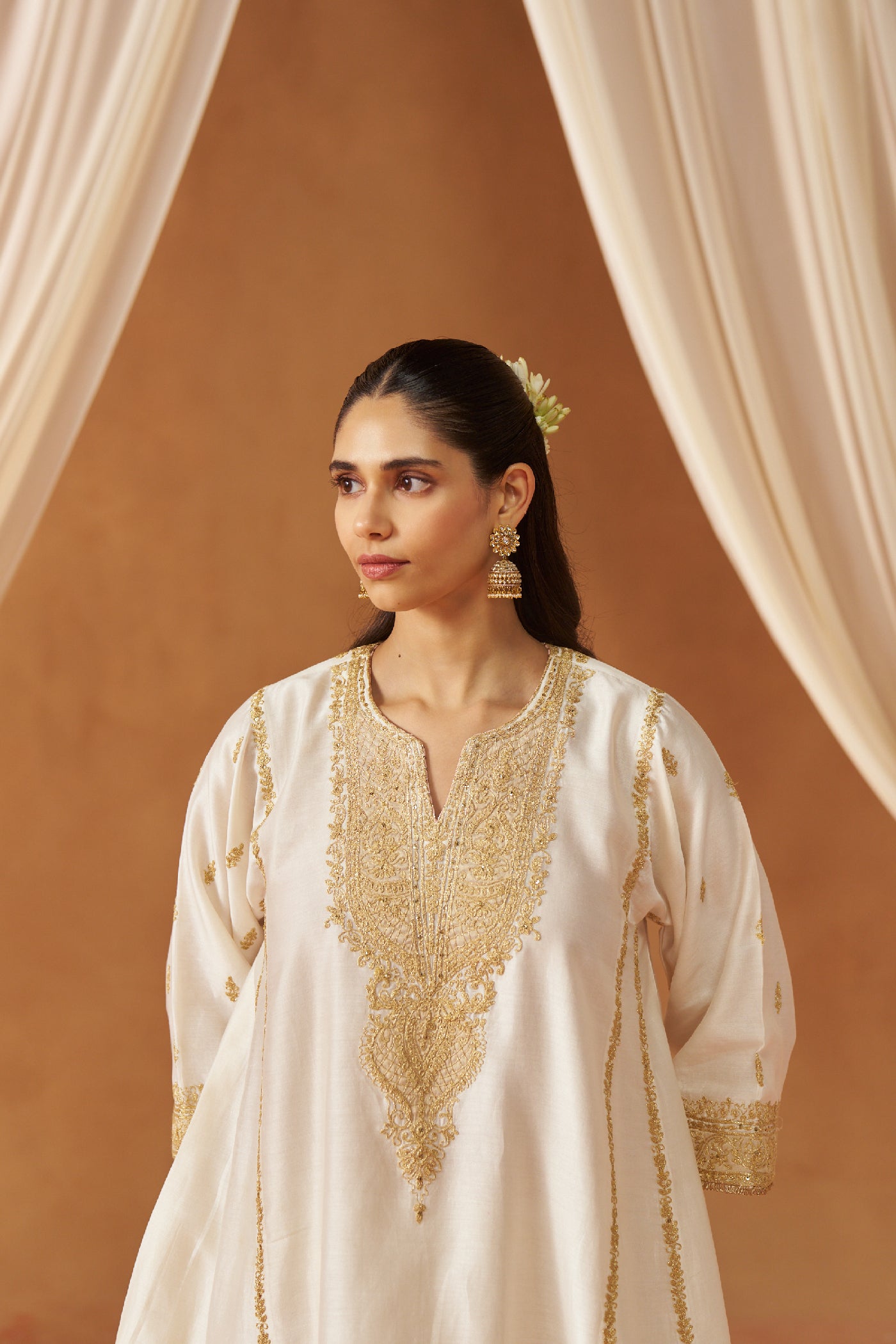 Maahgul Daisy Ivory Kalidaar Chauga with Salwar