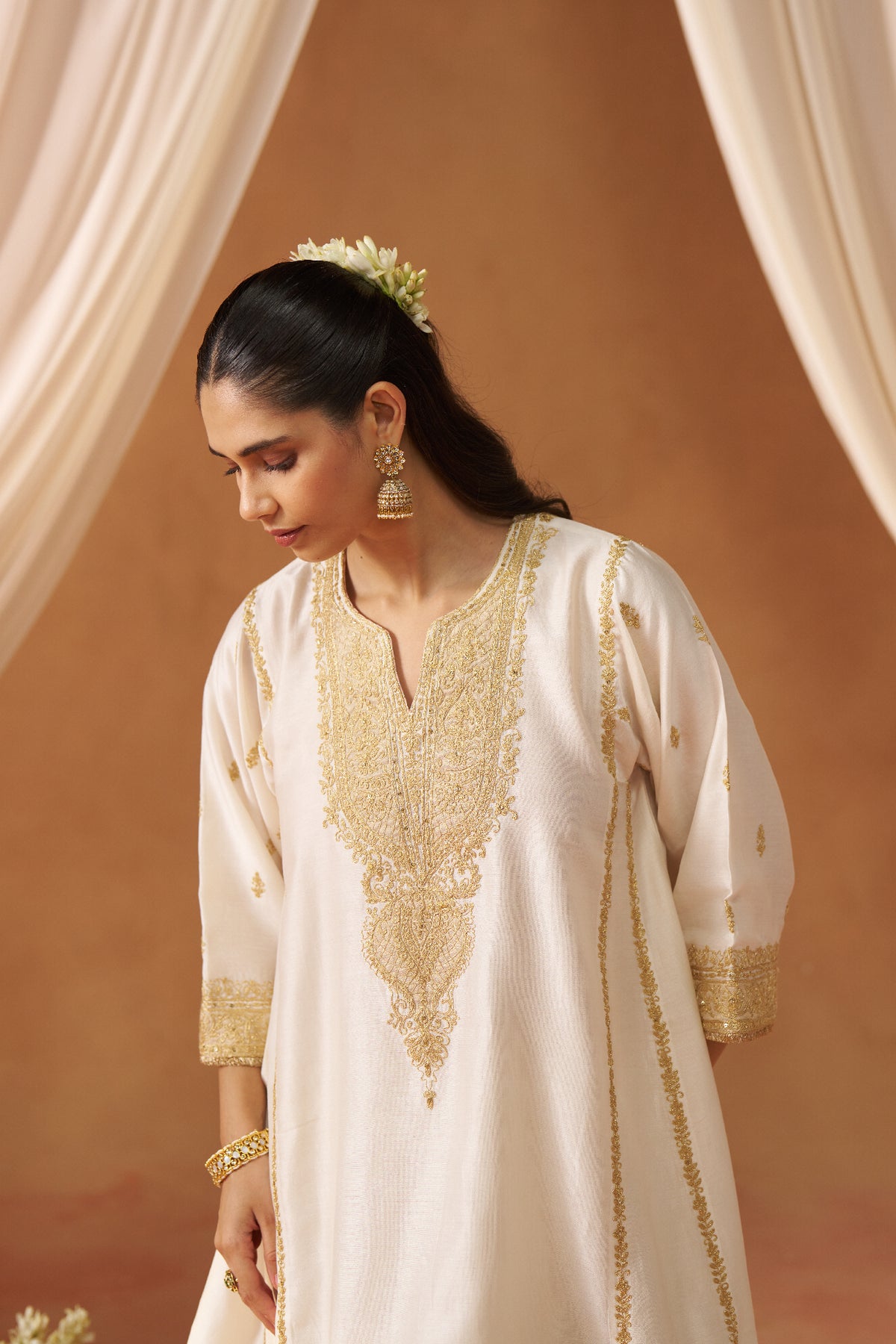 Maahgul Daisy Ivory Kalidaar Chauga with Salwar