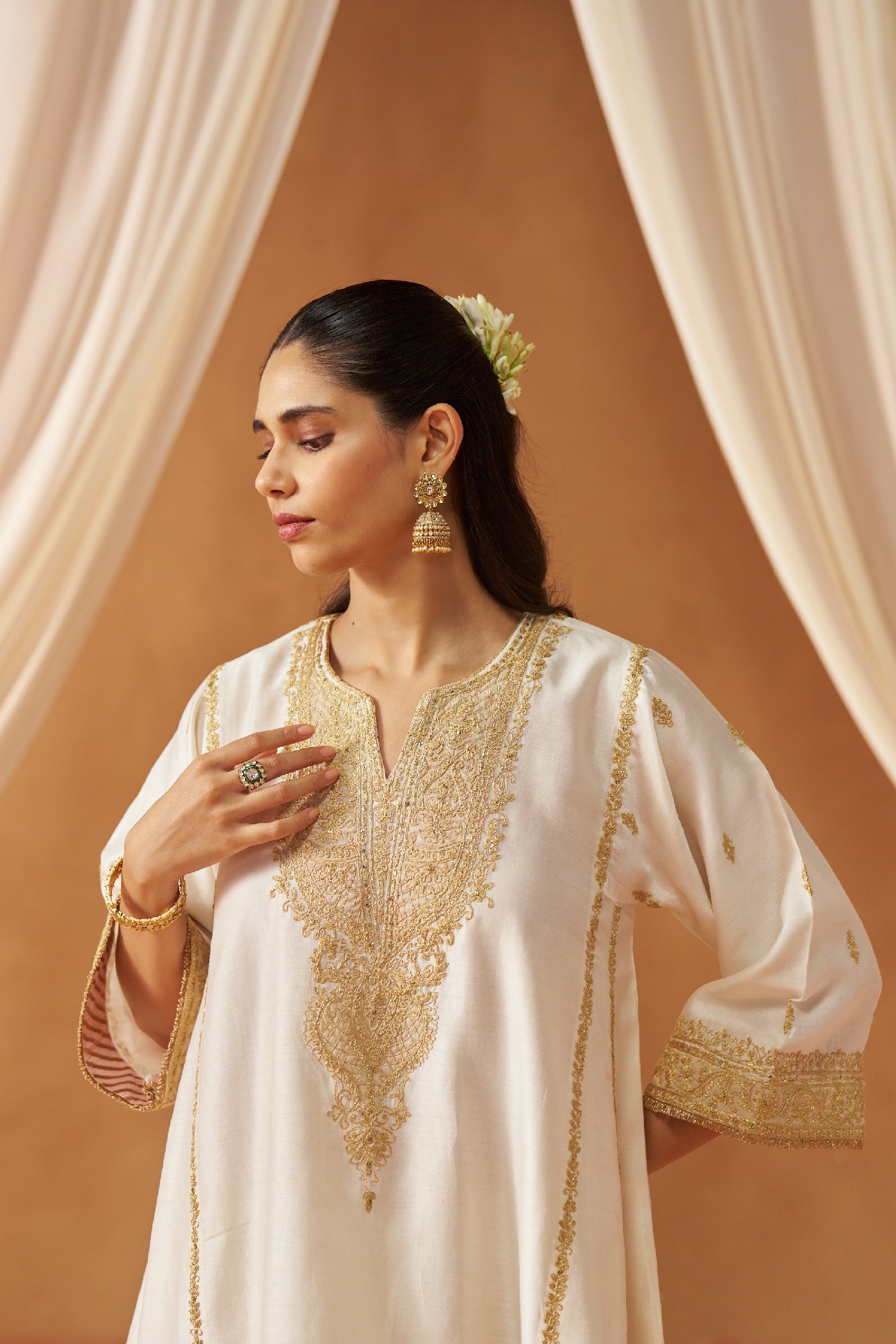 Maahgul Daisy Ivory Kalidaar Chauga with Salwar