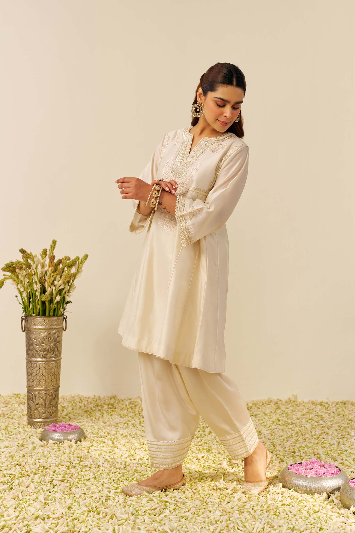 AIZA - SHORT CHAUGA WITH SALWAR