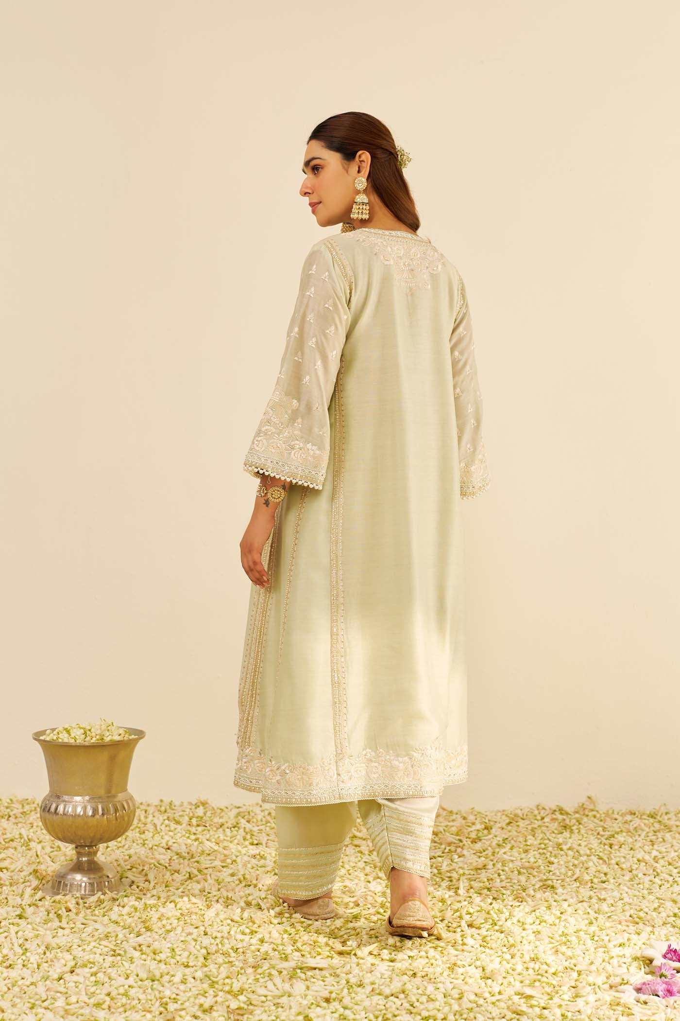 MAAROOFA - LONG CHAUGA WITH SALWAR
