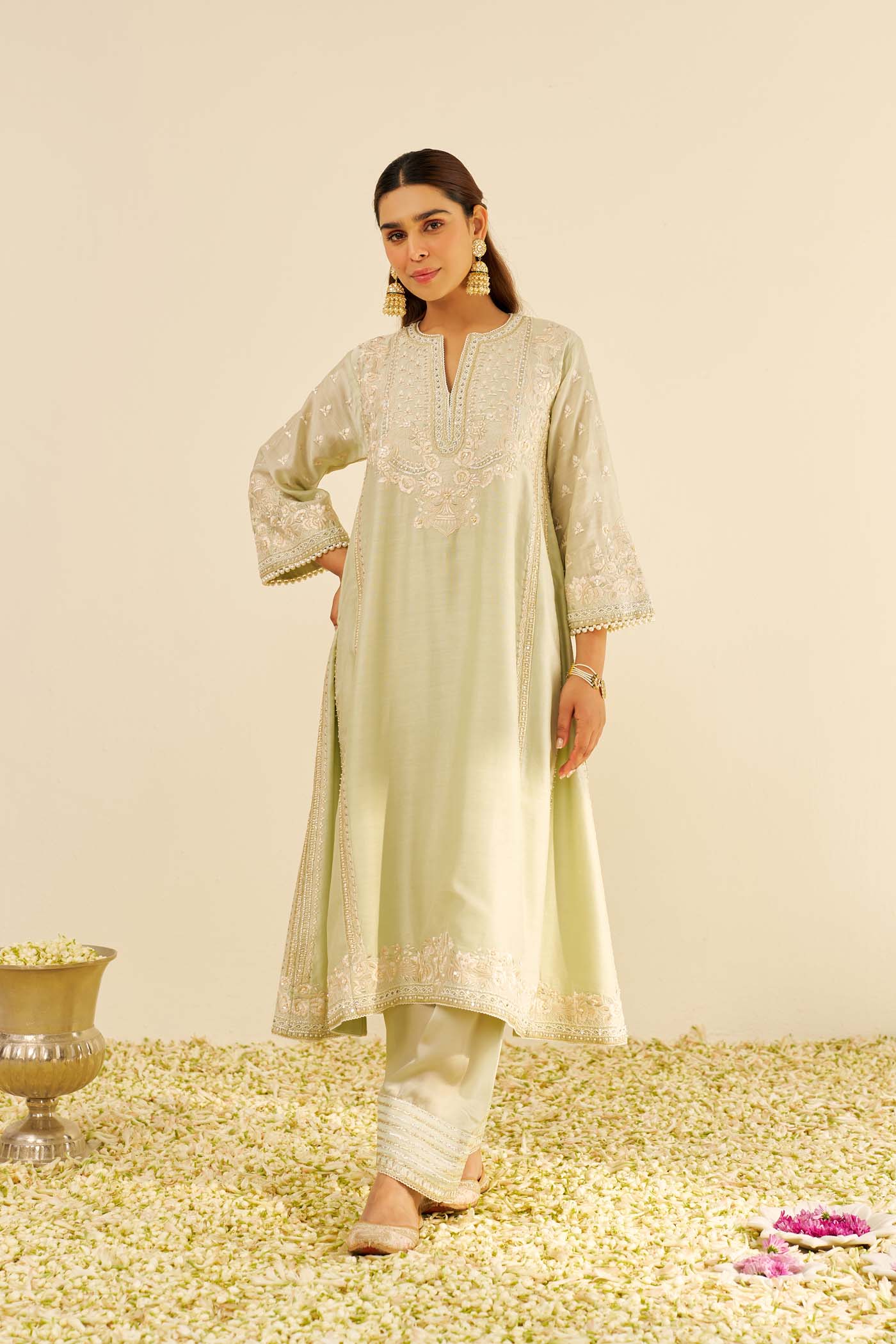 MAAROOFA - LONG CHAUGA WITH SALWAR