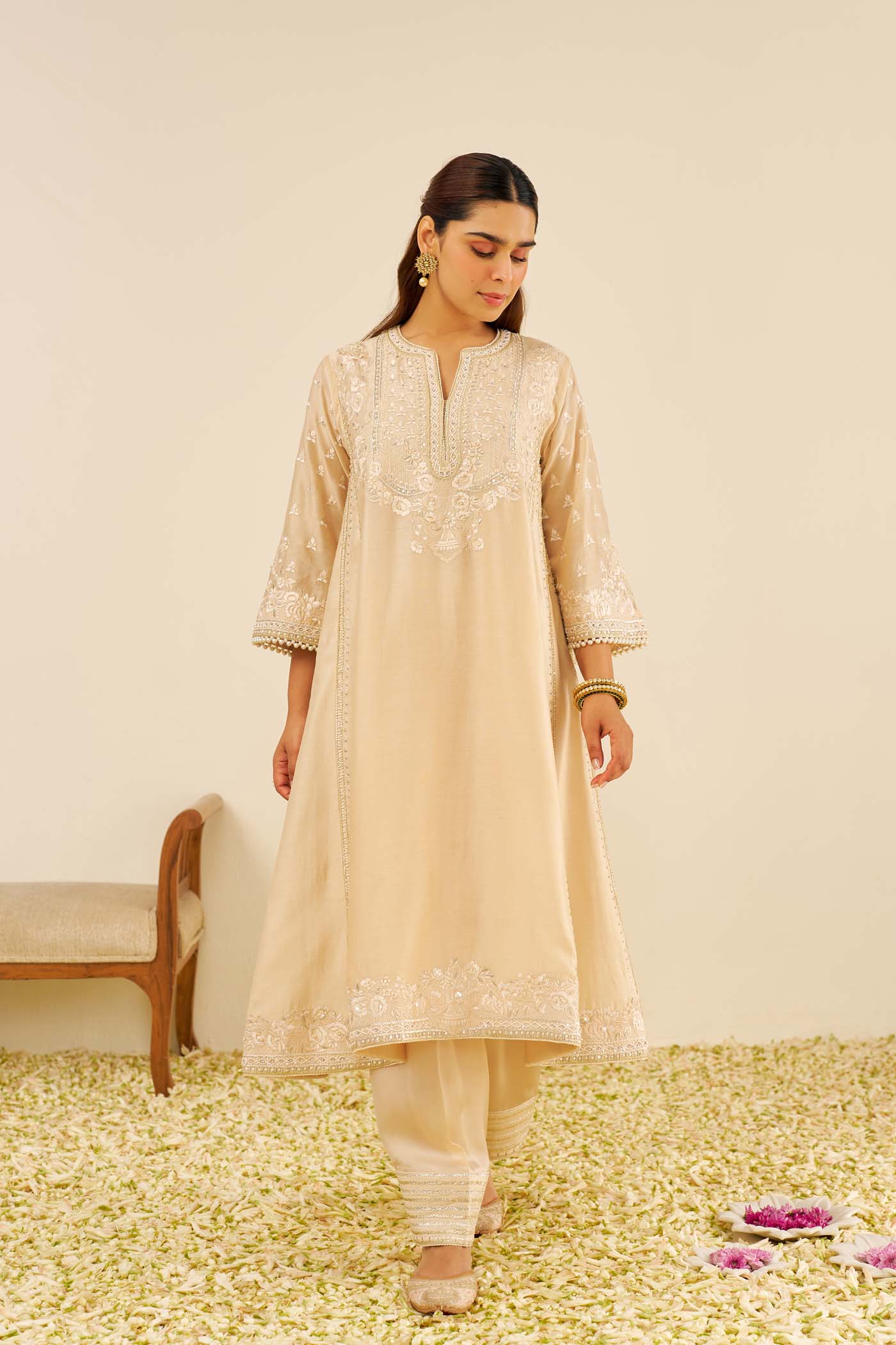 MAAROOFA - LONG CHAUGA WITH SALWAR