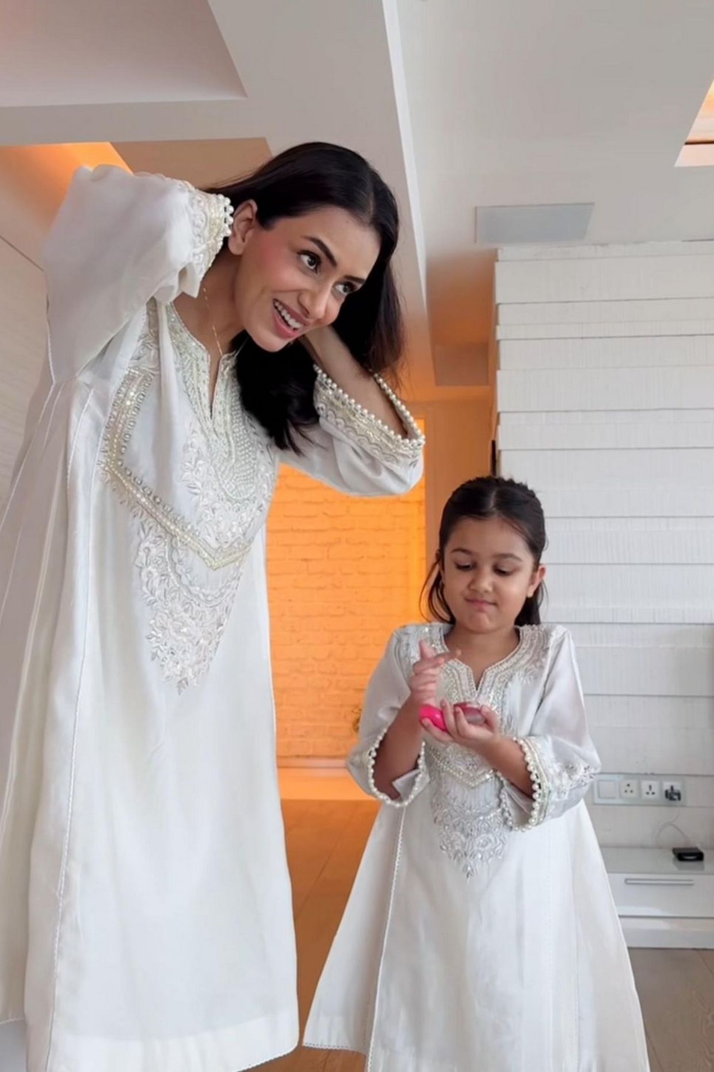 AIZA - Daisy Ivory SHORT CHAUGA WITH SALWAR