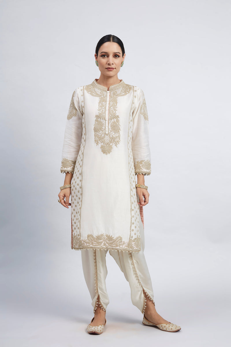 Aabish- Daisy Ivory Pearl Embroidered Kurta Set