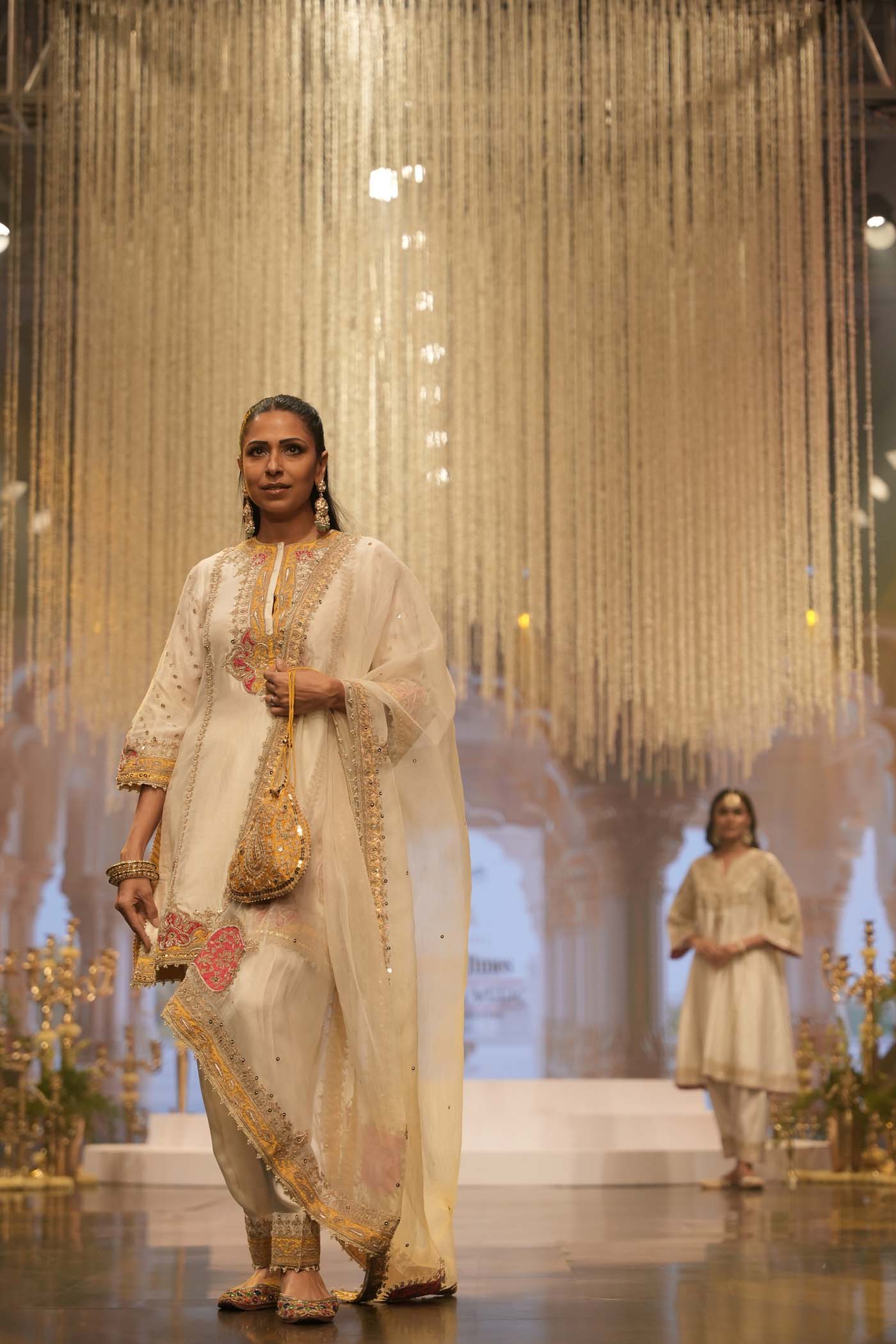 Ziana -  Daisy Ivory Short Straight Kurta with Salwar and Dupatta (Lxrts)