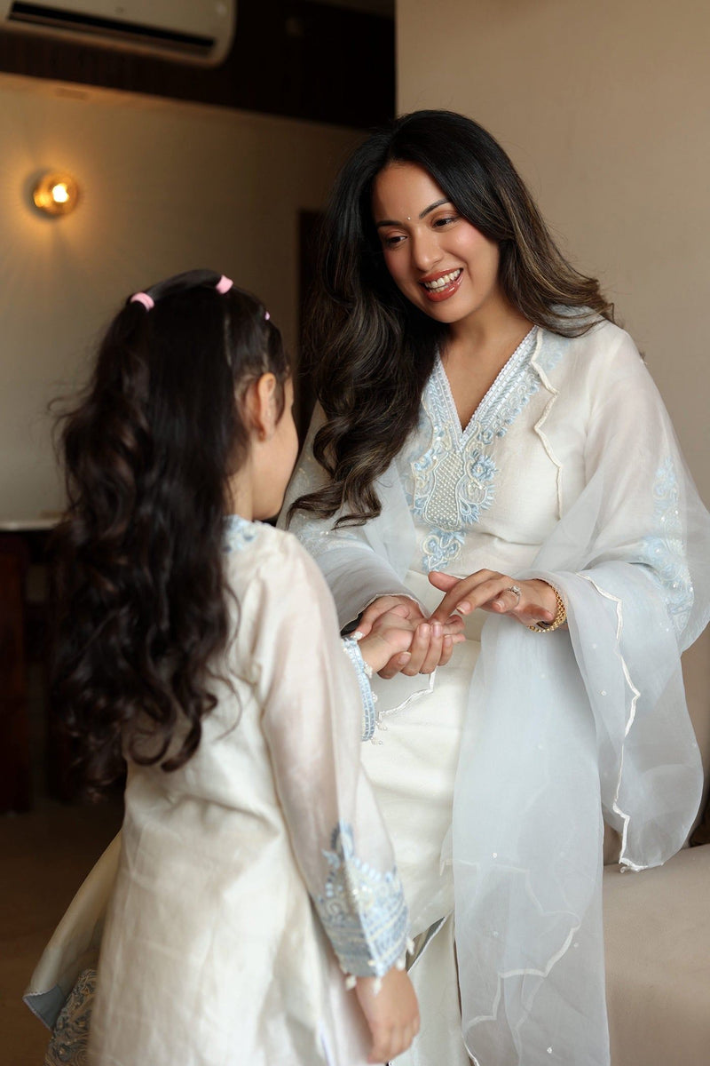 Sahabat - Daisy Ivory With Blue Kaaftan With Salwar