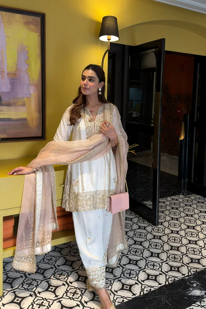 Ishika Bana in Dua Daisy Ivory Dabka Zardozi Embroidered Short Kurta Set