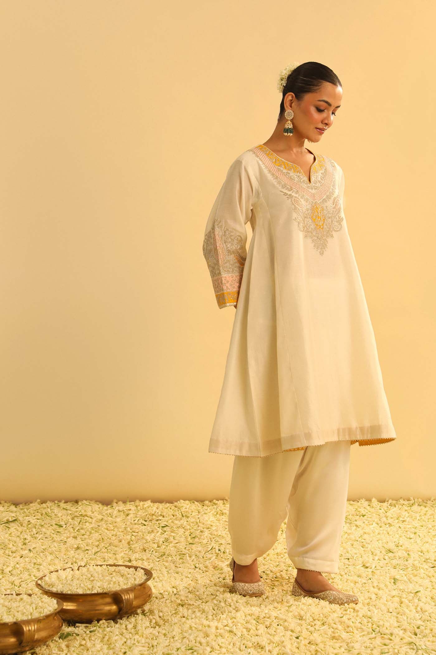 MEHRISH - DAISY IVORY SHORT KALIDAAR CHAUGA WITH SALWAR