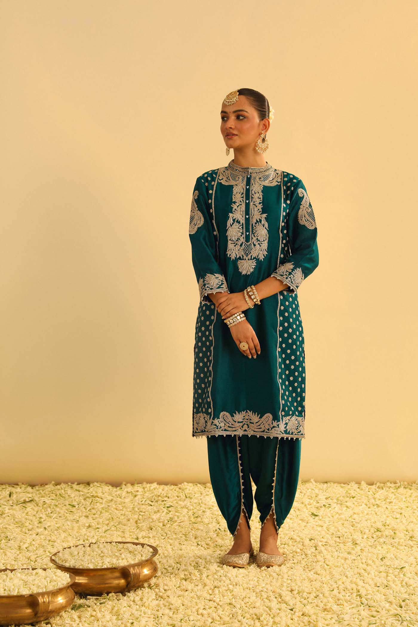Aabish - Embroidered Emerald Green Kurta With Dhoti | Sheetal Batra Emerald Green / XL / With Dupatta For Women | Sheetal Batra Aabish - Embroidered Emerald Green Kurta With Dhoti | Sheetal Batra Emerald Green / XL / With Dupatta For Women | Sheetal Batra