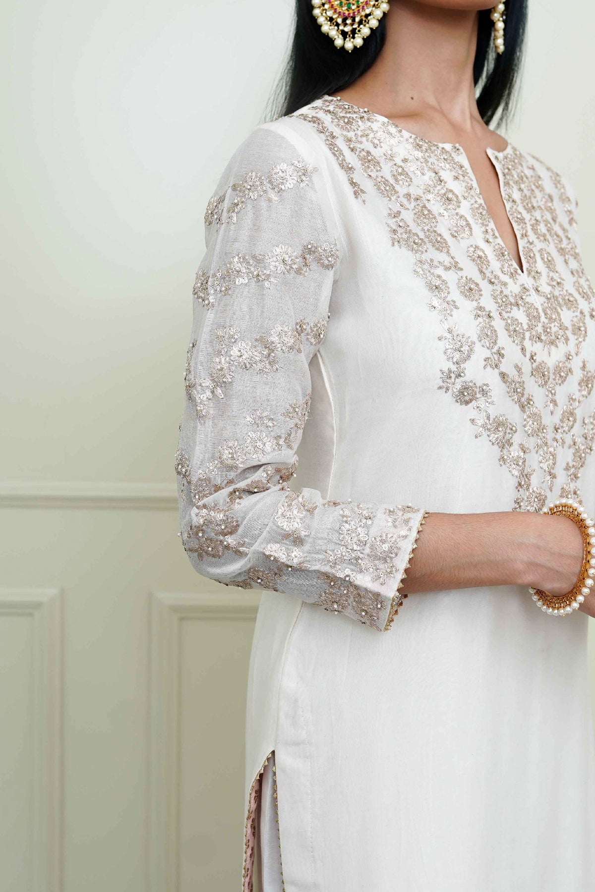 Aarvi Daisy Ivory Tilla Embroidered Kurta Set for Diwali – Sheetal Batra