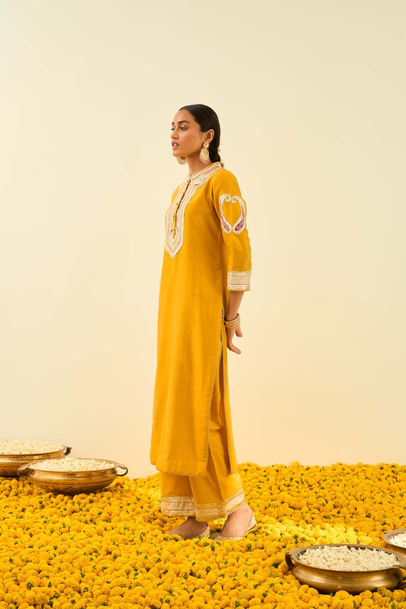 Aliyah- Glaze Mustard straight long kurta with palazzo