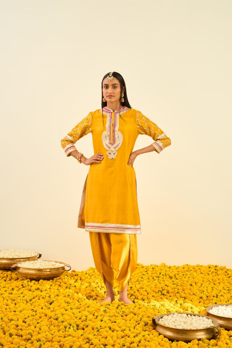 Aminah Glaze Mustard kurta with dhoti (Lxrts)