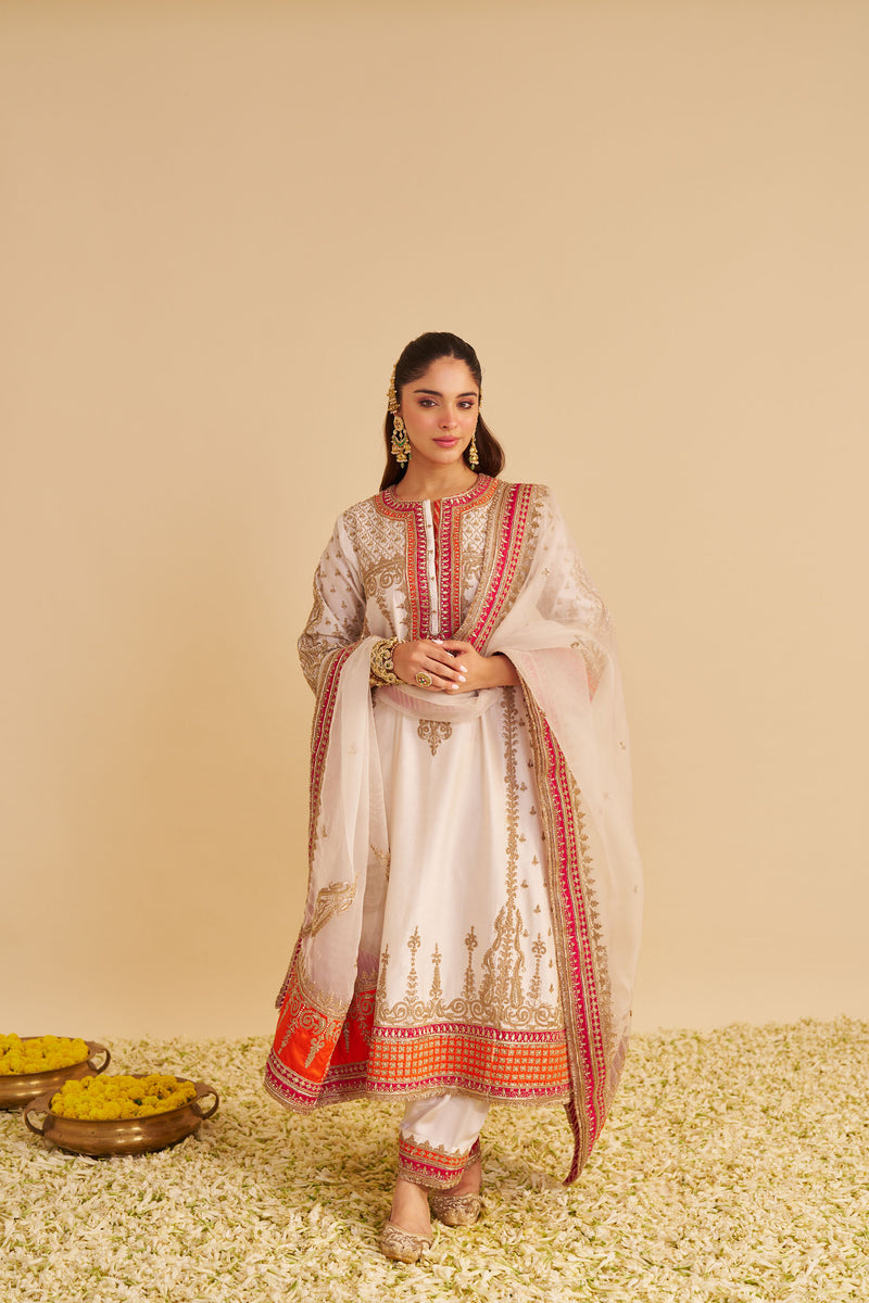 Nargis - Dabka Zardozi Embroidered Rich Banarasi Kalidaar Daisy Ivory Long Chauga Set