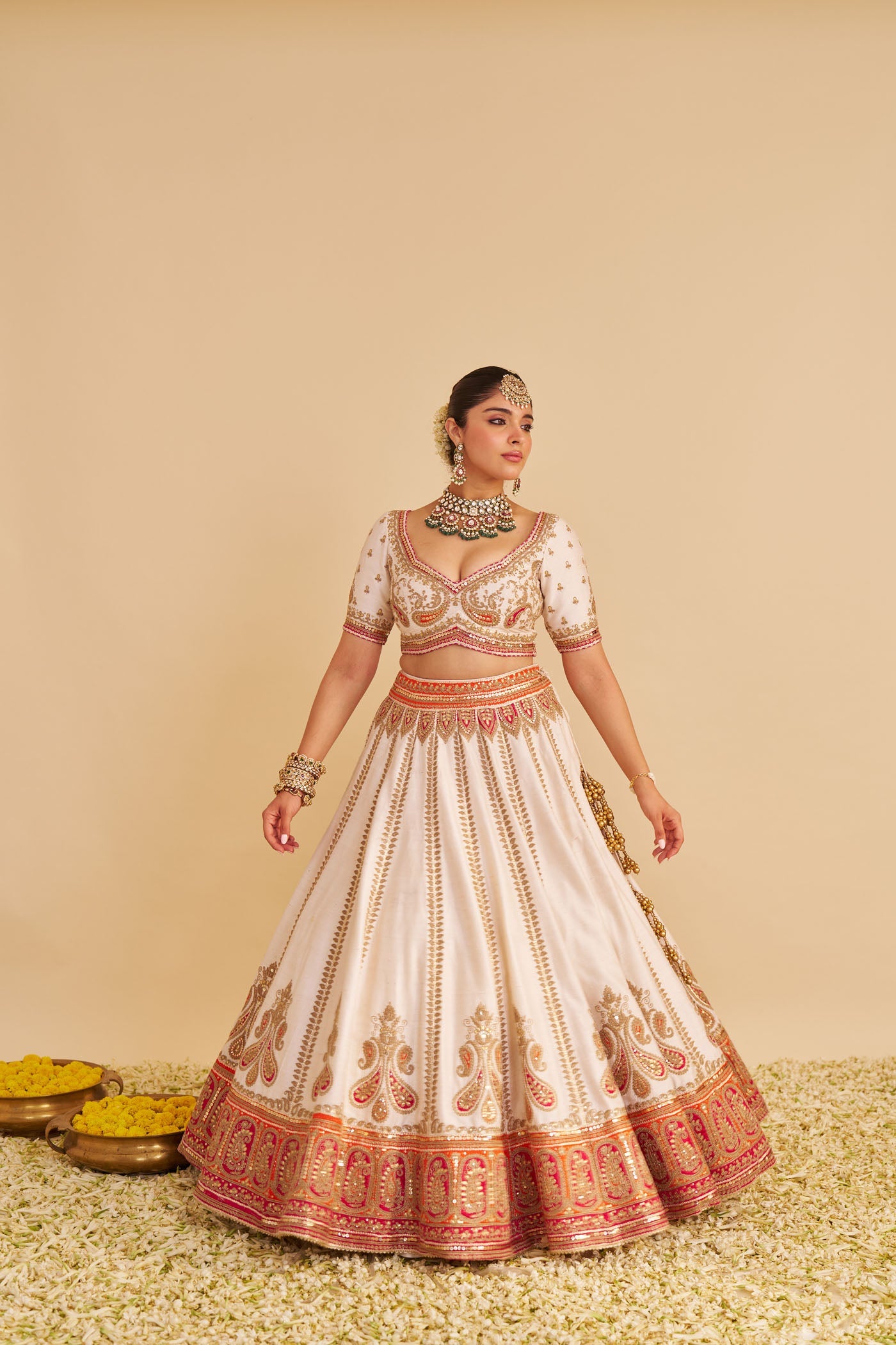 AMARA - Daisy Ivory LEHENGA (Lxrts)