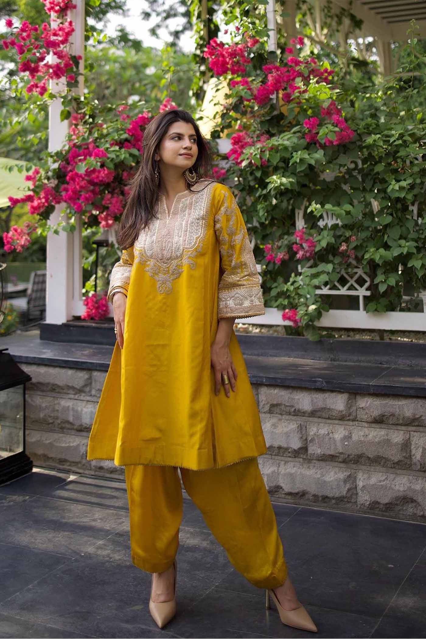 Dhriti Mehra IN MOHSINA - GLAZE MUSTARD SHORT KALIDAAR CHOGA WITH SALWAR