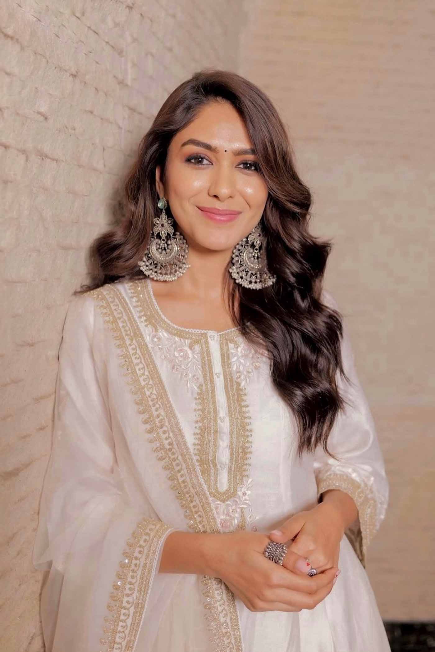 Mrunal Thakur in Faria - Daisy Ivory Short Anarkali with Chooridaar and Dupatta