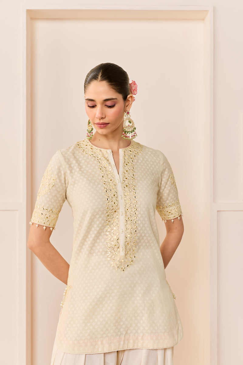 Anaisha -Daisy Ivory Short Kurta With Farshi Salwar