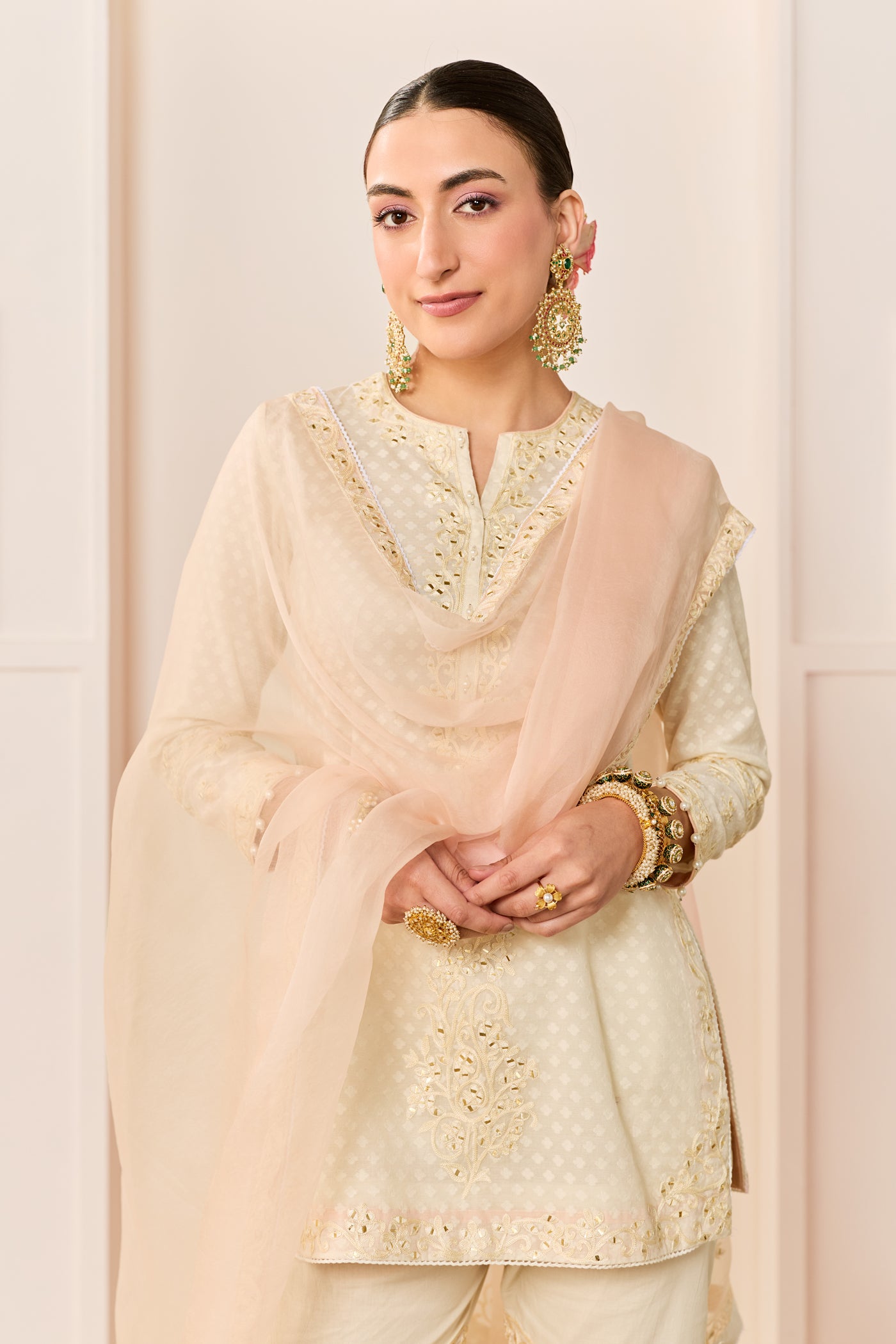 Yasneen -Daisy Ivory Short Kurta With Garara And Dupatta