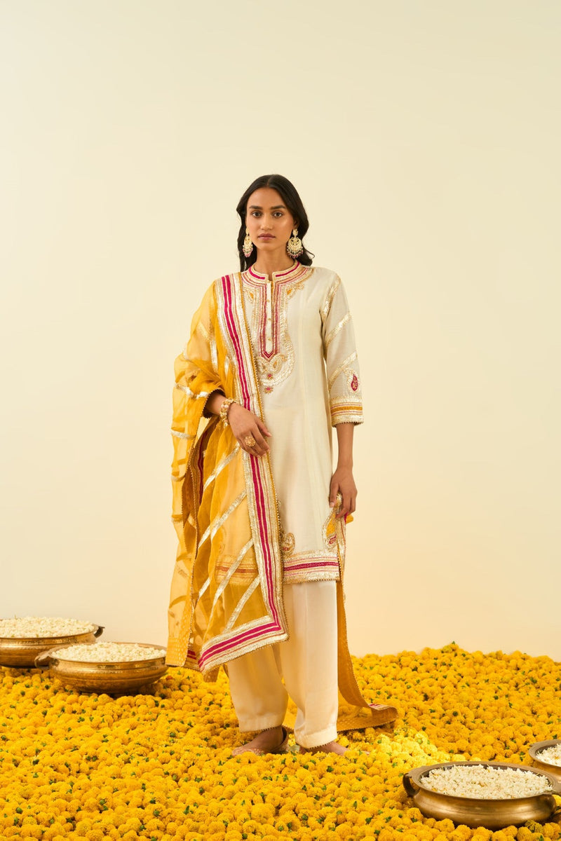 Sadiyah Daisy Ivory Princess Cut Kurta with Salwar and Dupatta (Lxrts)