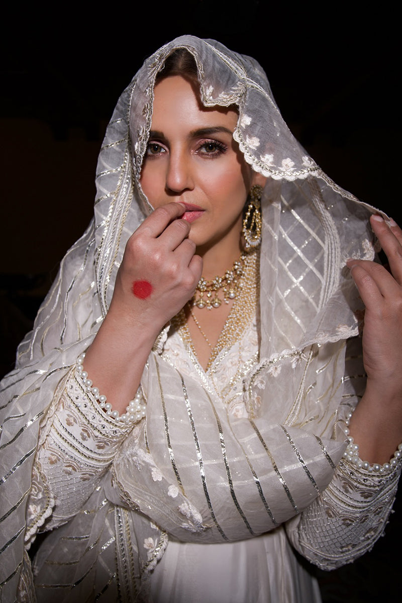 Huma Qureshi In Ameena - Daisy Ivory Long Anarkali With Skirt