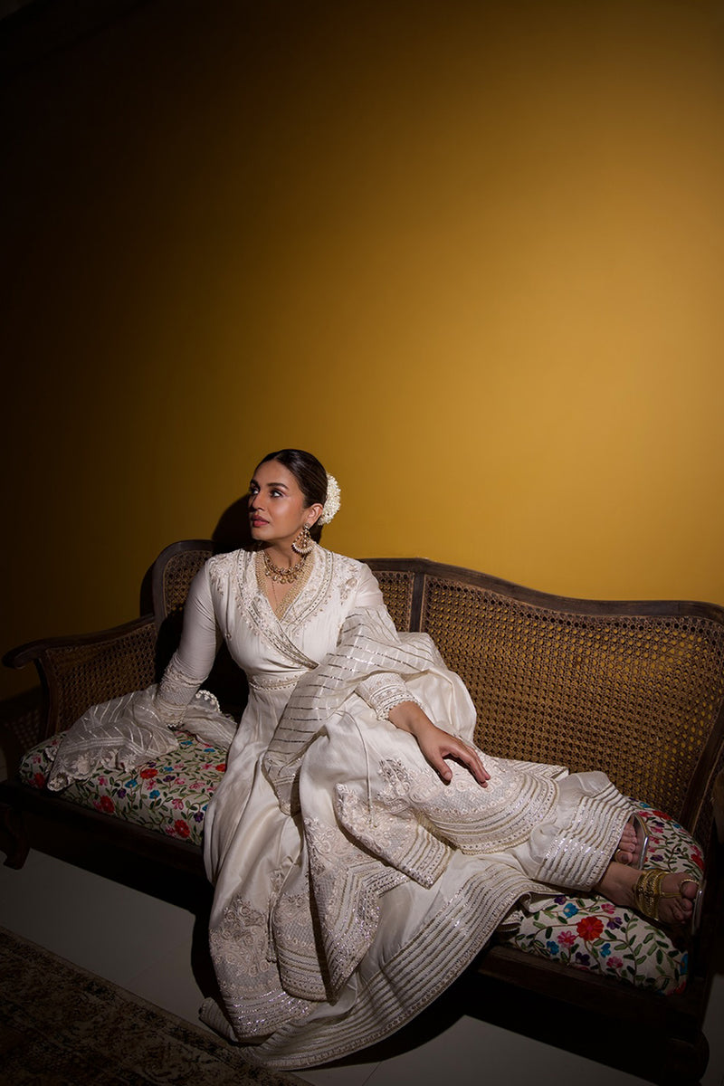 Huma Qureshi In Ameena - Daisy Ivory Long Anarkali With Skirt