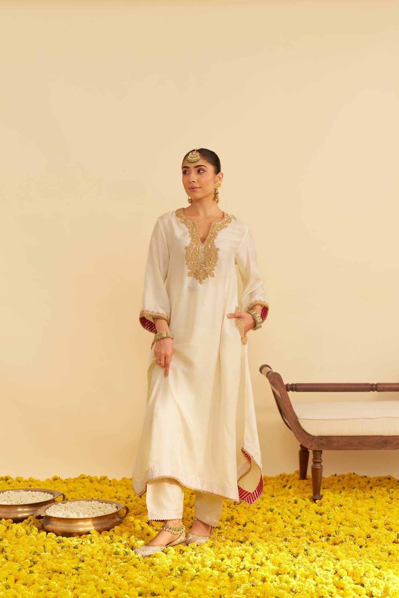 AMAYA - DAISY IVORY LONG KAFTAN WITH SALWAR (Lxrts)
