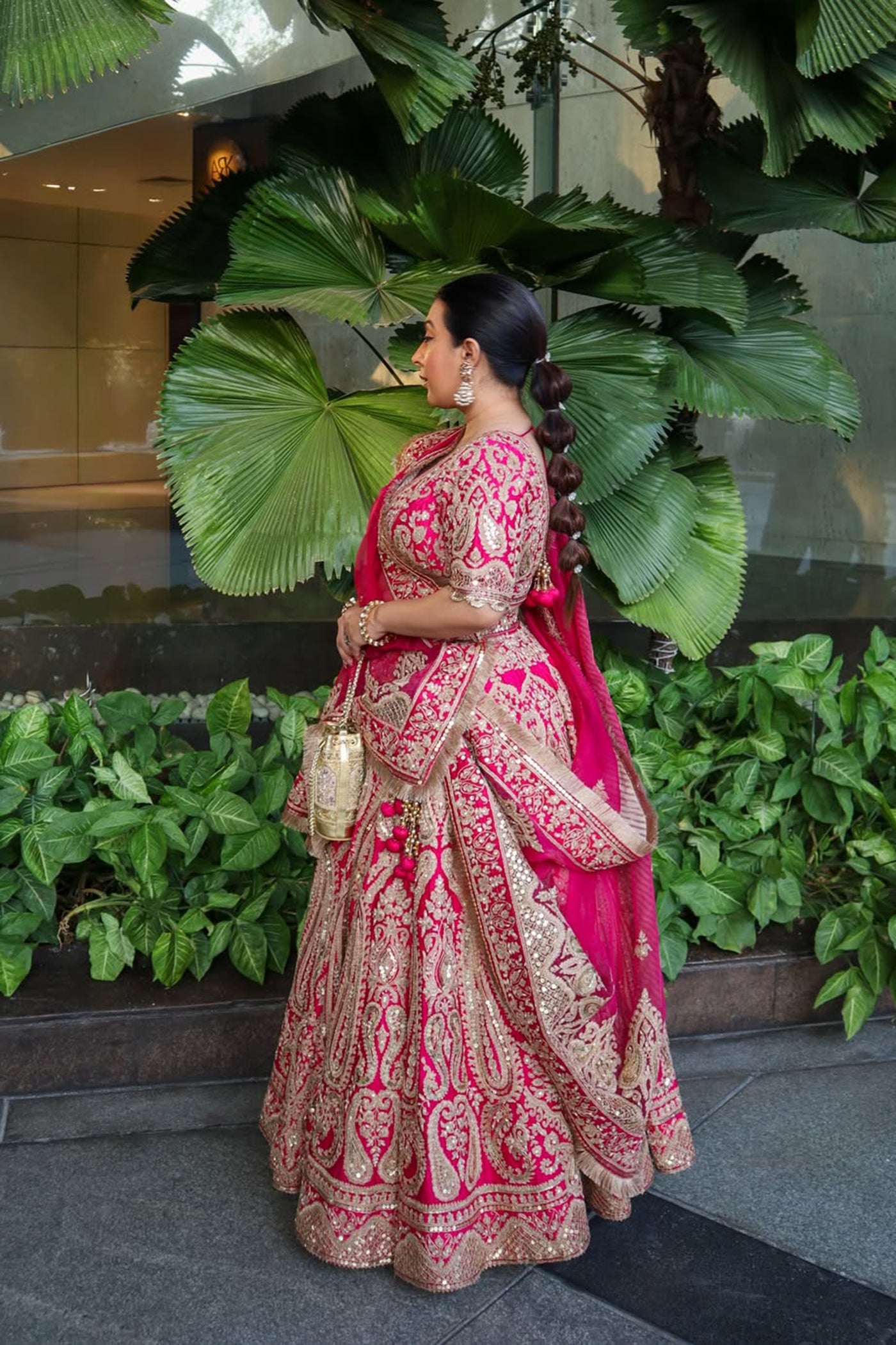 Aashkara Bidani In AMIRAH - Hot Pink