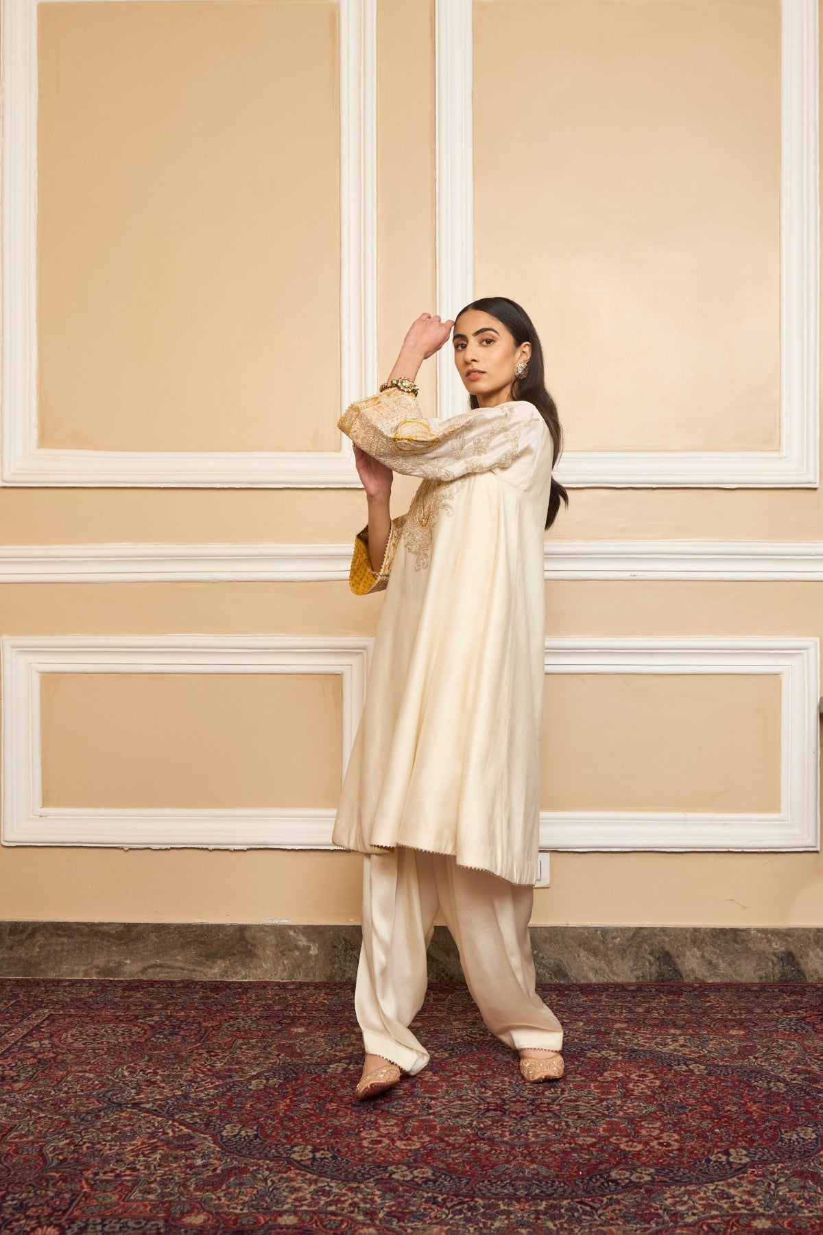 MOHSINA - DAISY IVORY SHORT KALIDAAR CHOGA WITH SALWAR (LXRTS)