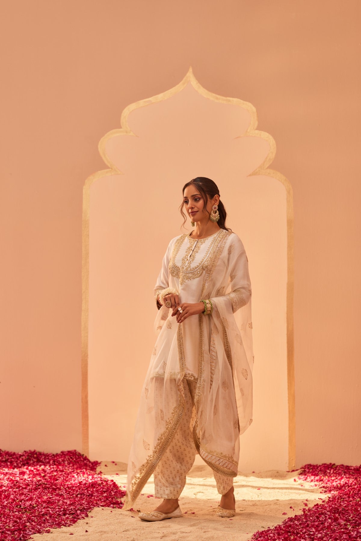 Nafisah- Daisy Ivory Kurta Set