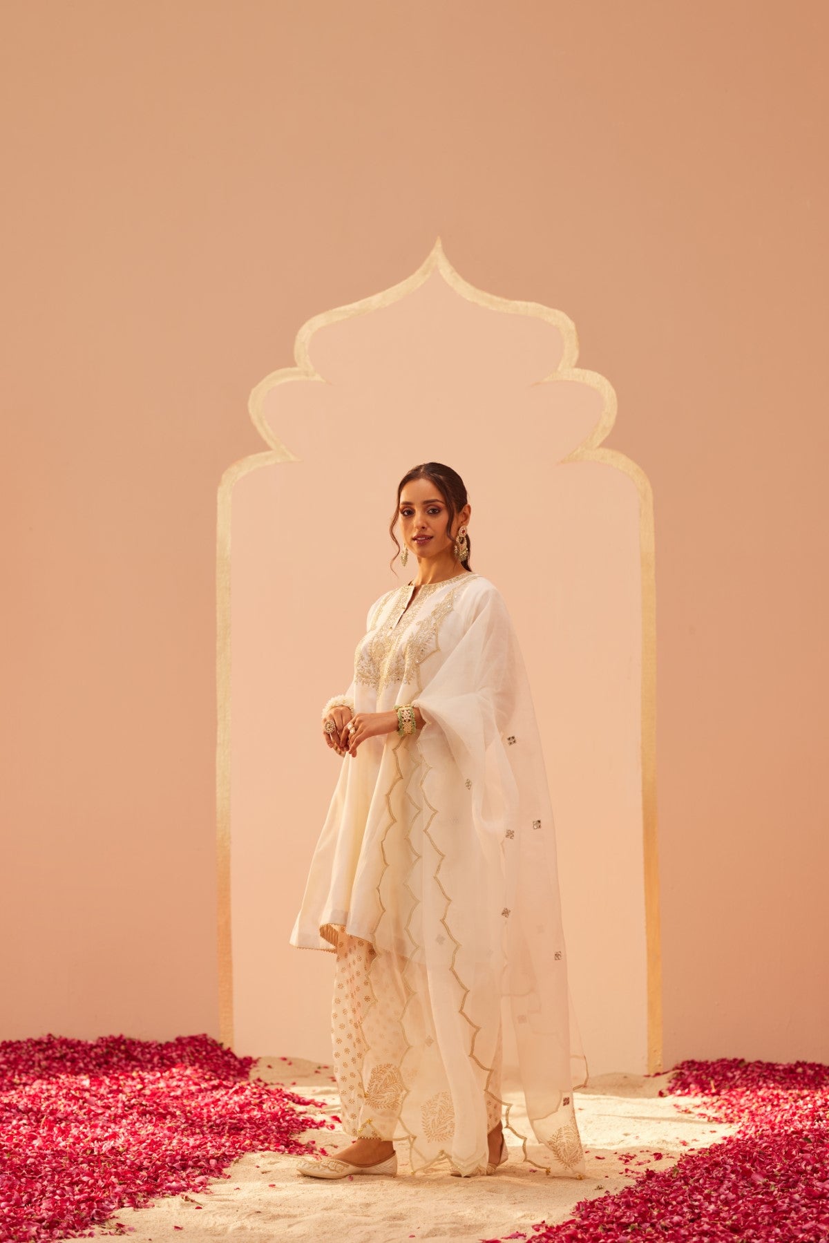 Aymra - Daisy Ivory Kurta Set