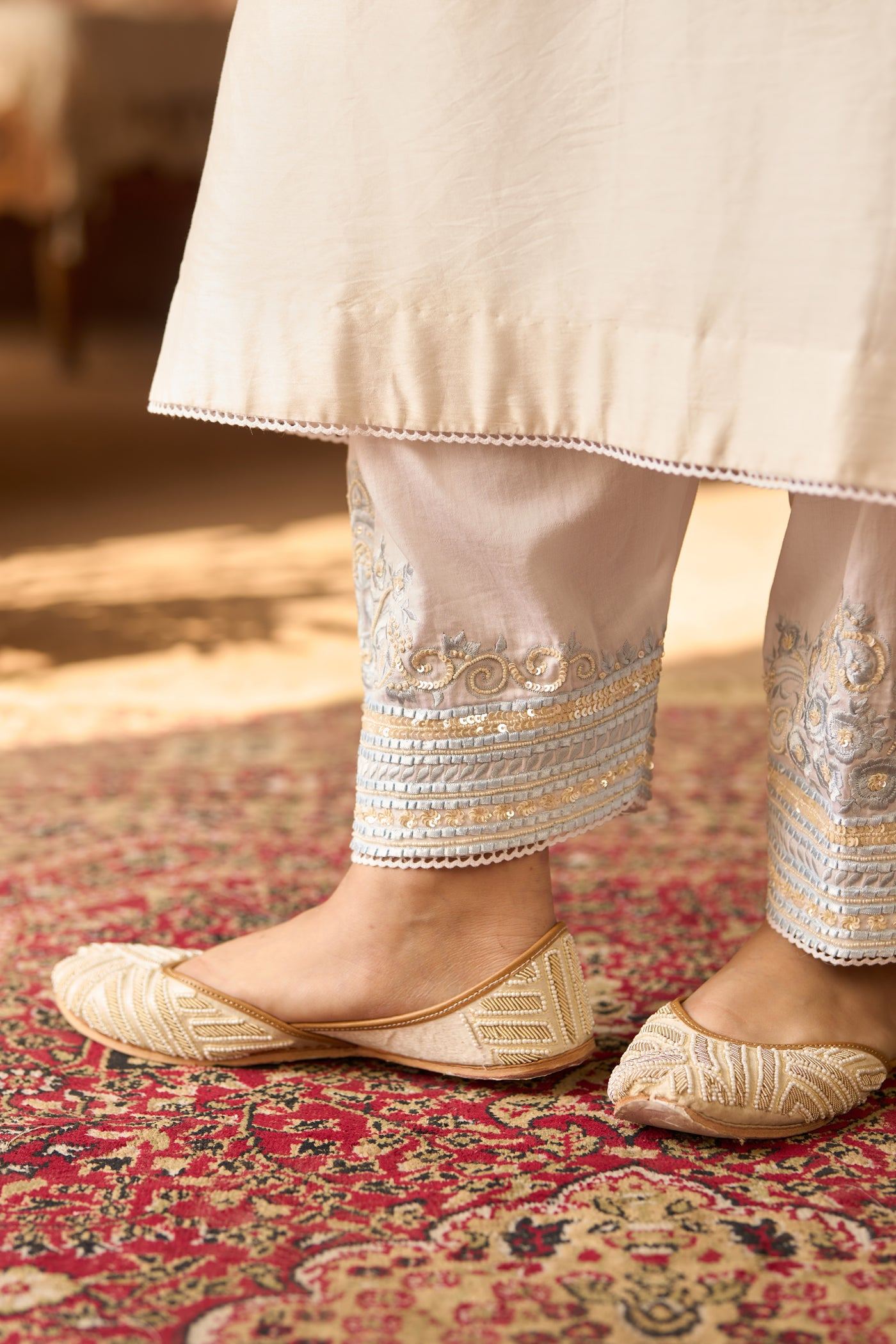 Sahabat - Daisy Ivory With Blue Kaaftan With Salwar