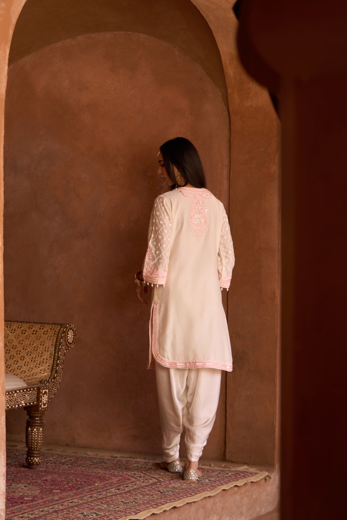 Mehal Kejriwal In RUHI - DAISY IVORY WITH PINK SHORT KURTA AND DHOTI