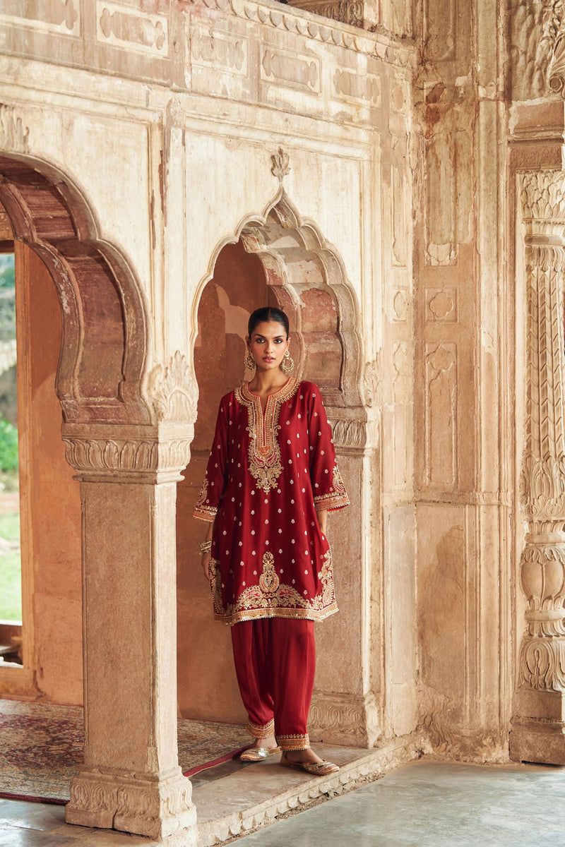 MEHWISH - DEEP RED SHORT KURTA WITH SALWAR AND DUPATTA (Lxrts)