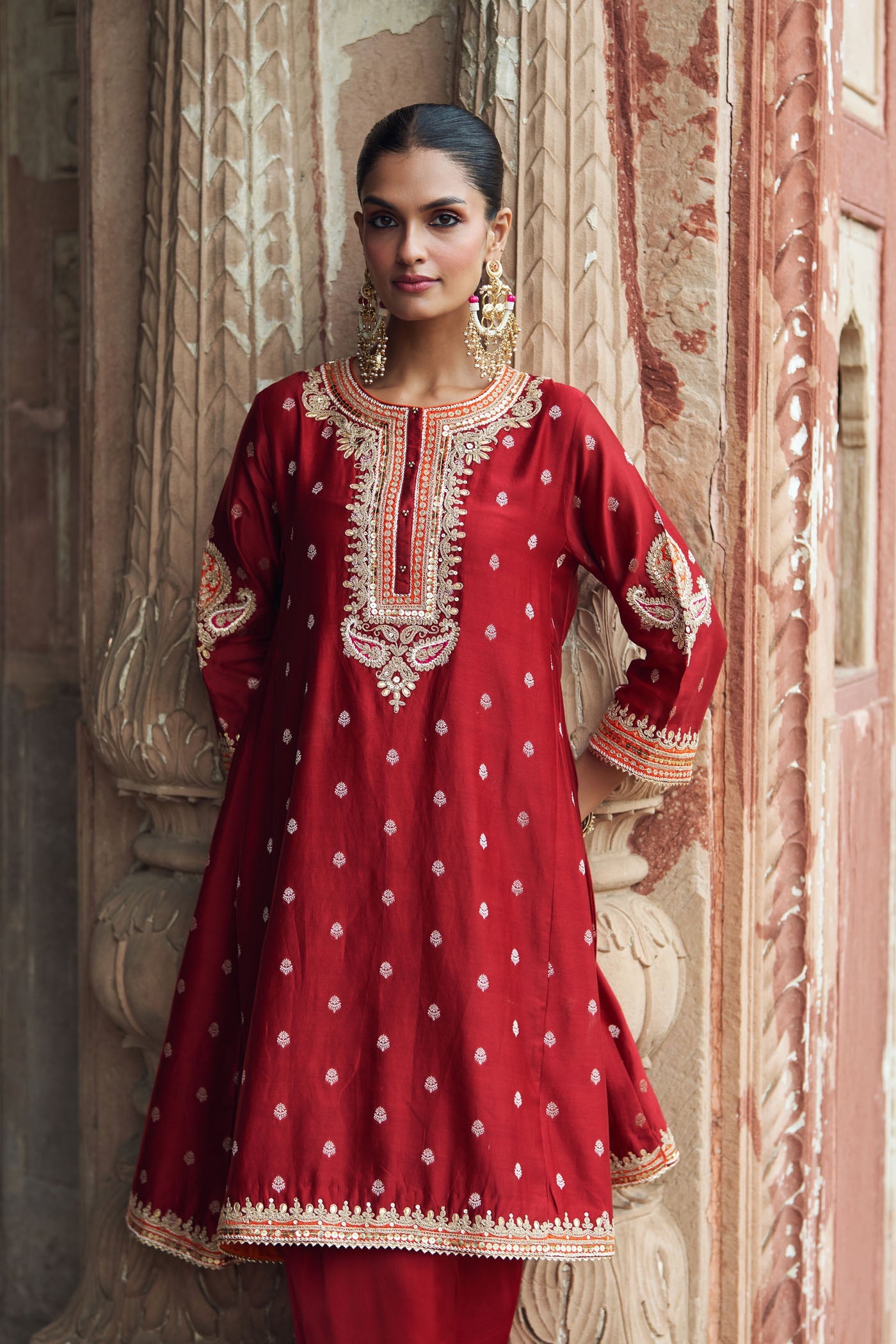 INAAYAT - DEEP RED CHAUGA WITH SALWAR (Lxrts)
