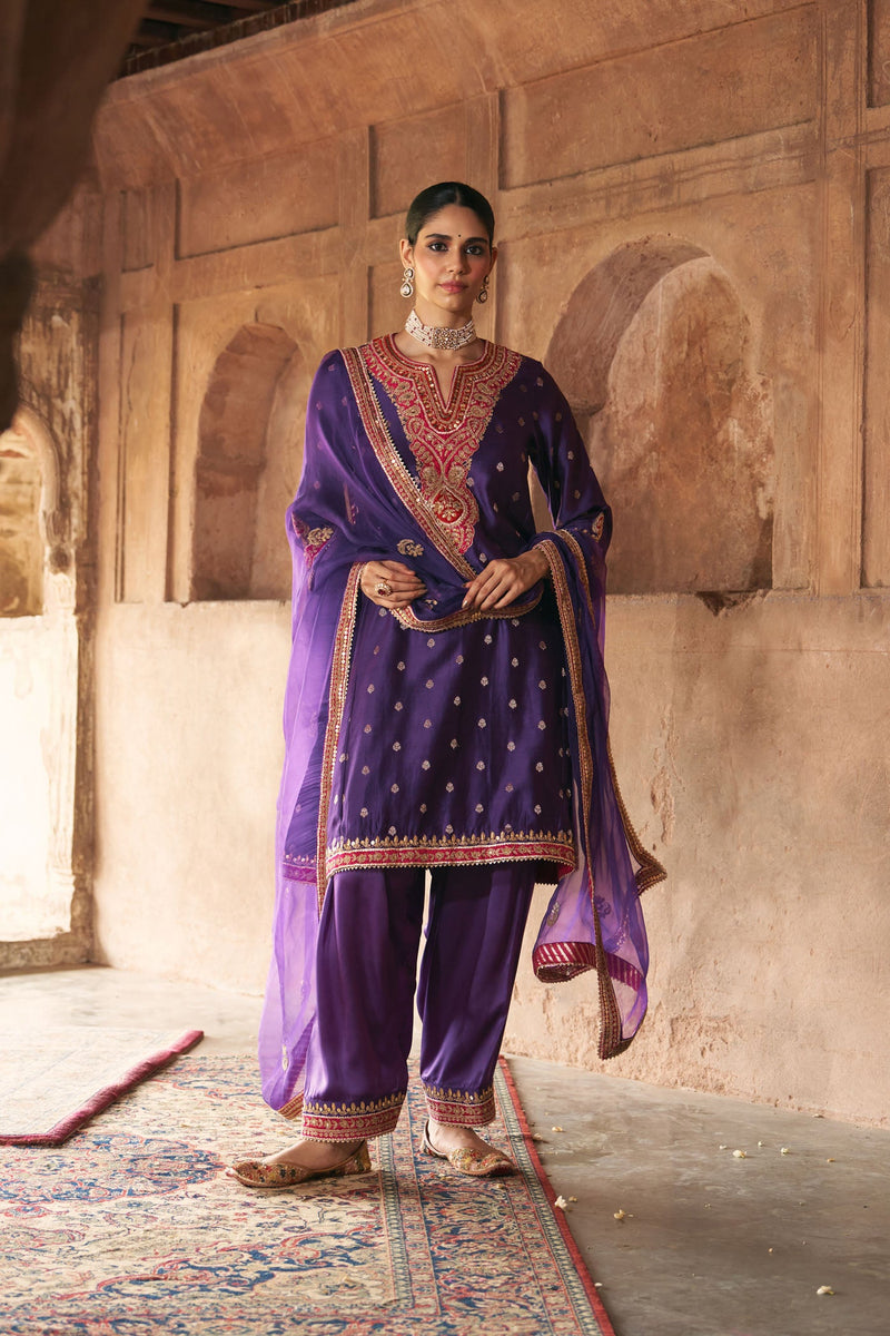 HAFSA - DEEP PURPLE CHAUGA WITH SALWAR (Lxrts)
