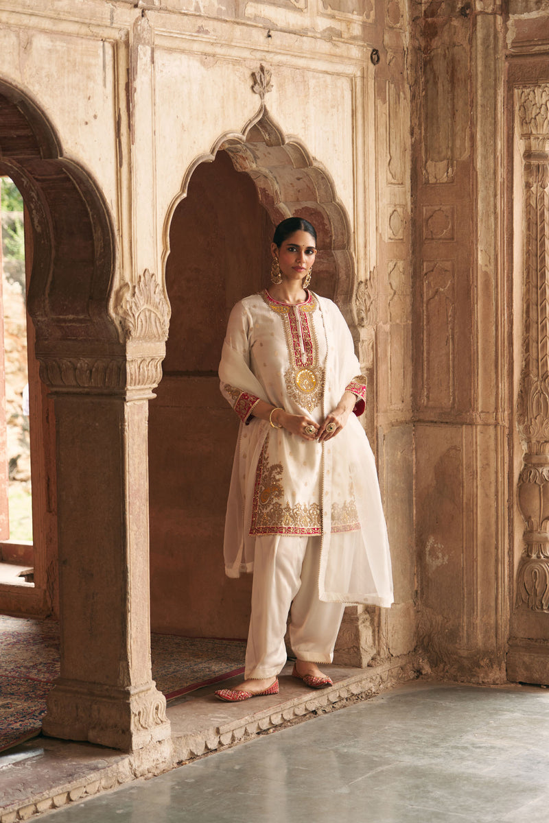 ANILA - DAISY IVORY SHORT KURTA WITH SALWAR