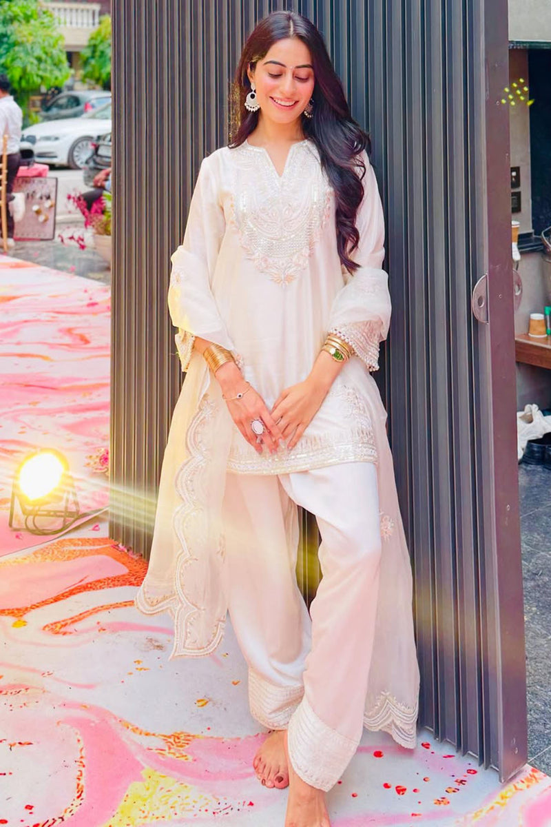 Nikita Chawla in Sara- Daisy Ivory Short Kurta With  Salwar