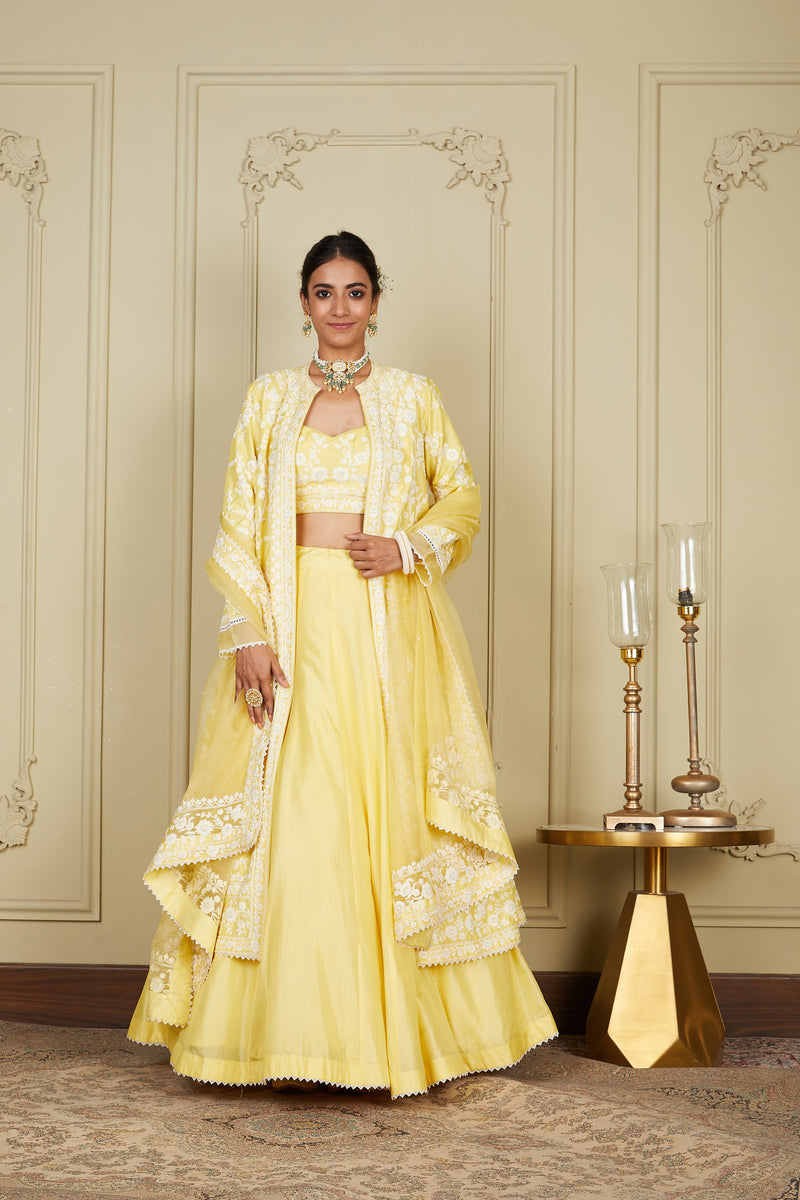 27 + Stunning Jacket Style Lehenga Ideas For A Winter Wedding |  WeddingBazaar | Long blouse designs, Party wear indian dresses, Stylish  dresses
