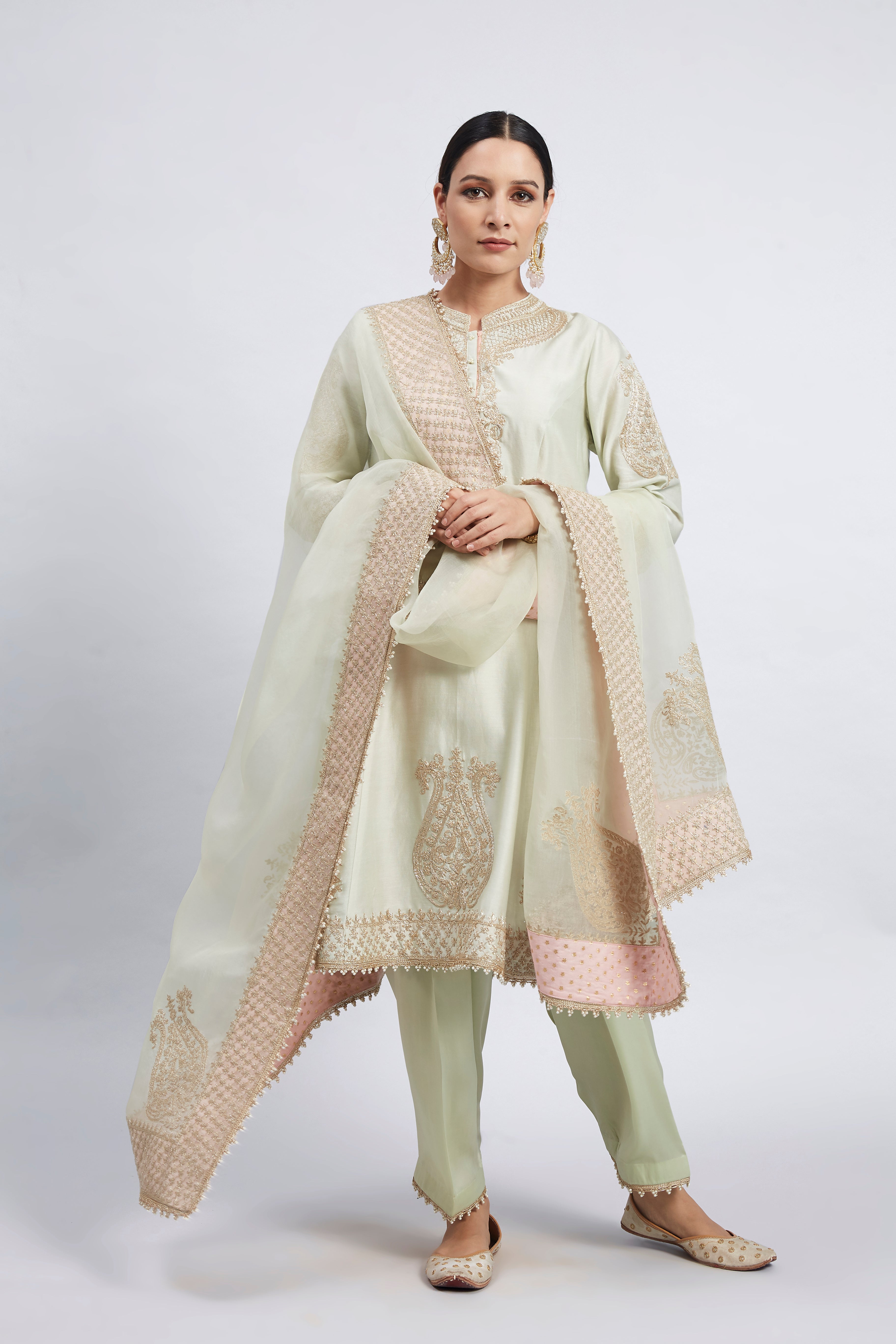 Rabhya- Mint Green Tilla Embroidered Kurta Set