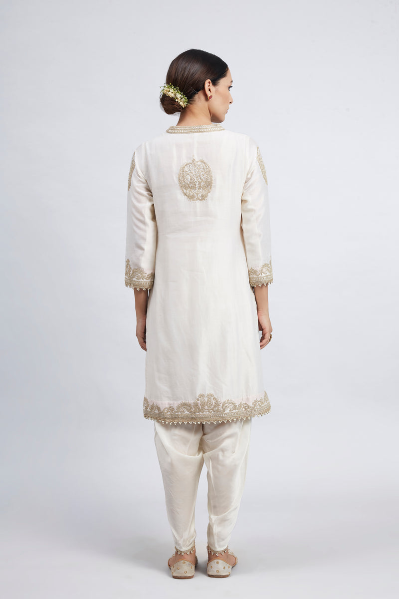 Aabisah- Daisy Ivory Embroidered Kurta With Dhoti